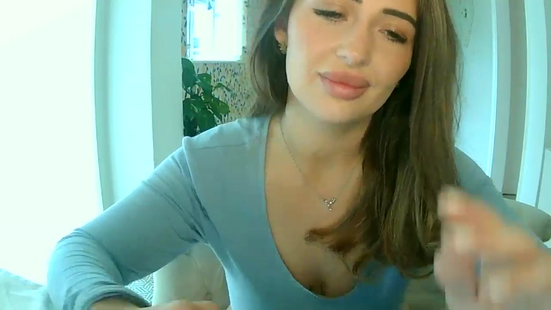 Gallery image thumbnail from misshazel1's myfreecams stream on, 11/25/2024, 11:05 image 14 of 20