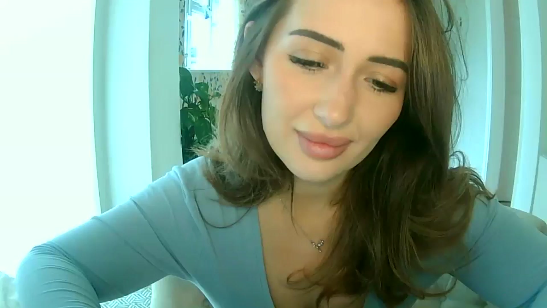 Gallery image thumbnail from misshazel1's myfreecams stream on, 11/25/2024, 11:05 image 1 of 20