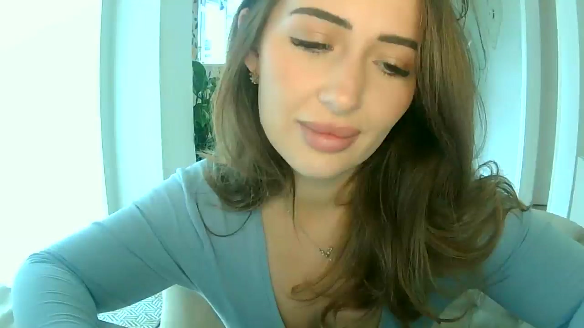 Gallery image thumbnail from misshazel1's myfreecams stream on, 11/25/2024, 11:05 image 2 of 20