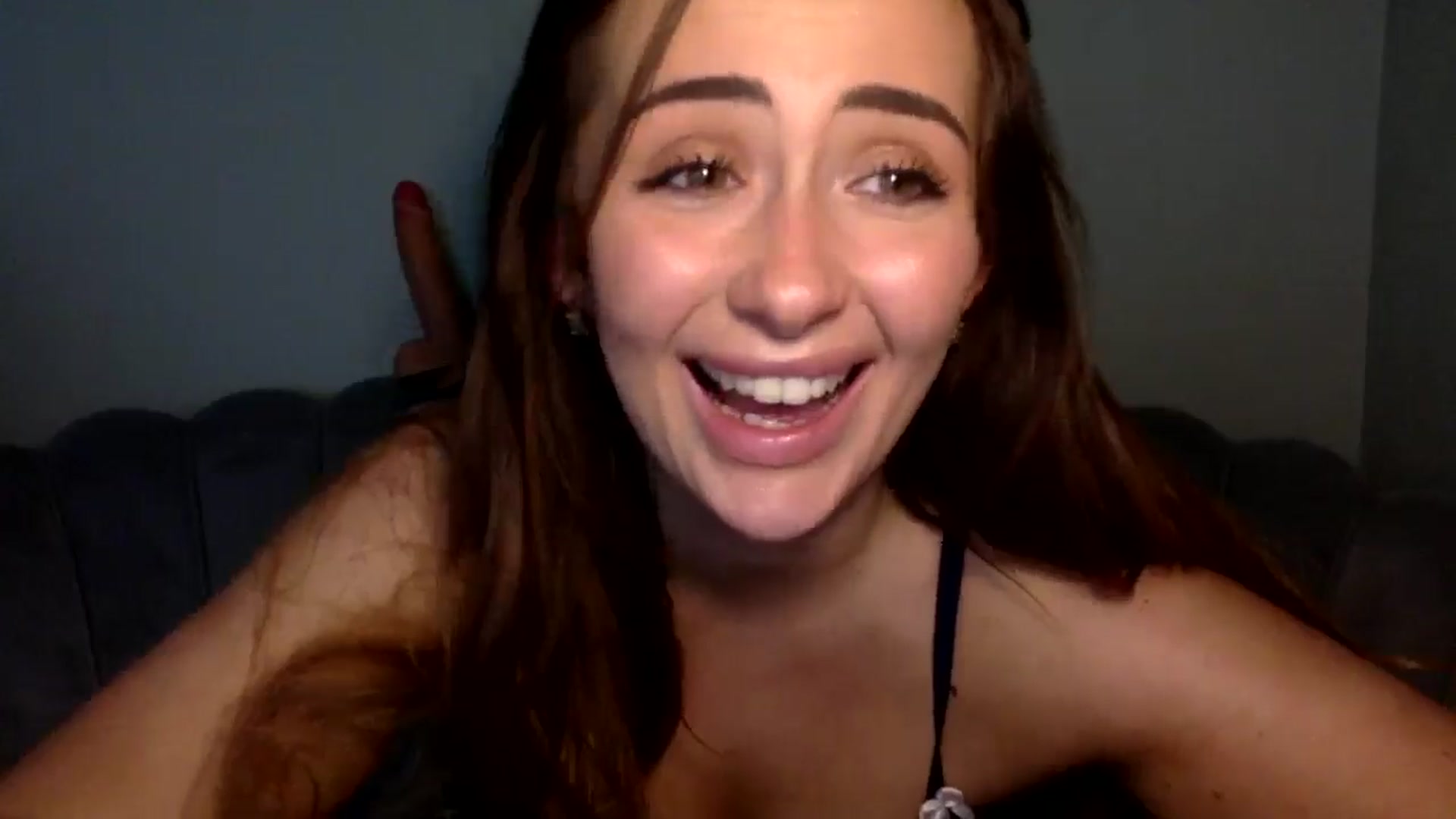 Gallery image thumbnail from misshazel1's myfreecams stream on, 01/27/2025, 15:32 image 16 of 20