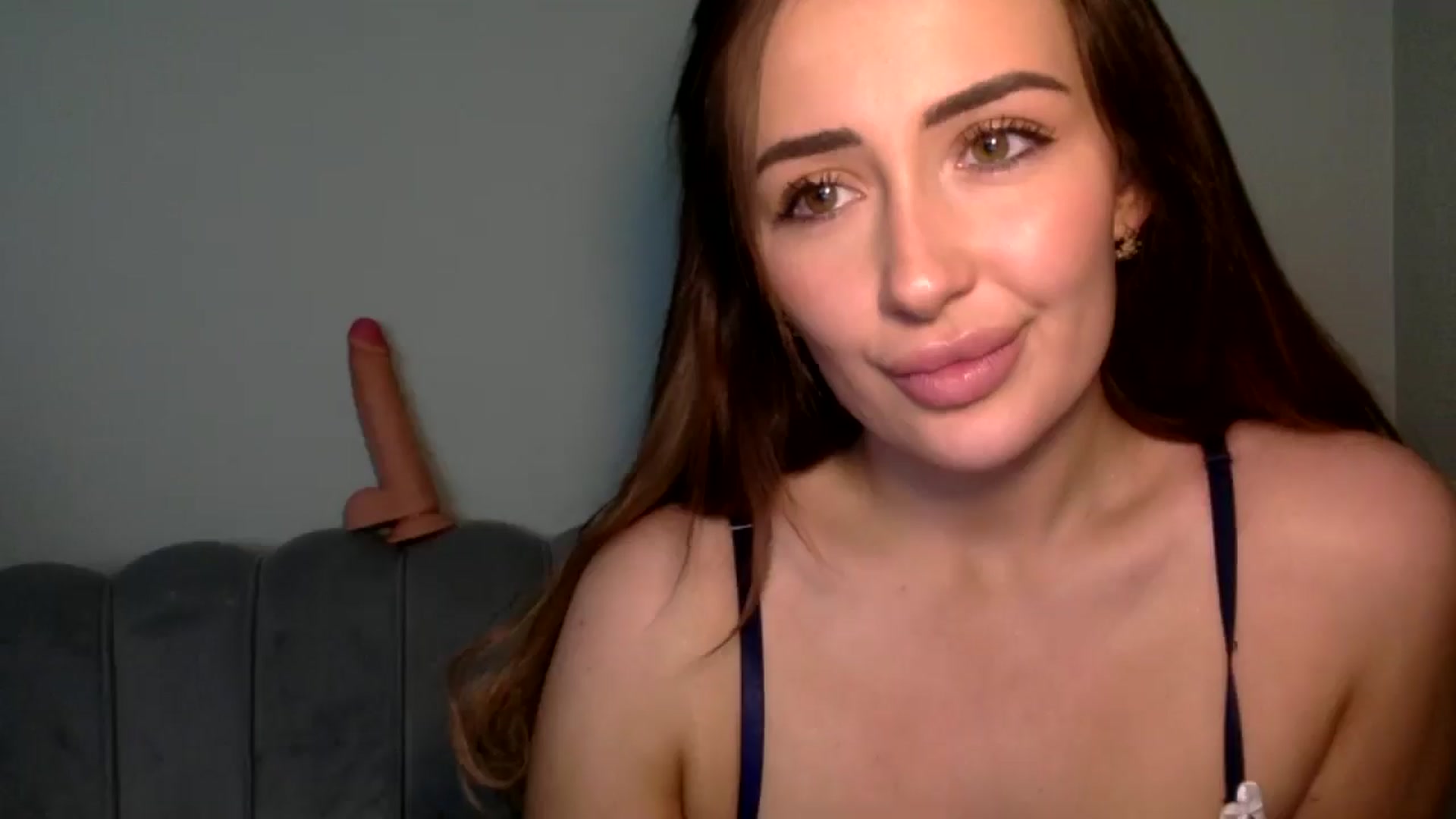 Gallery image thumbnail from misshazel1's myfreecams stream on, 01/27/2025, 15:32 image 7 of 20
