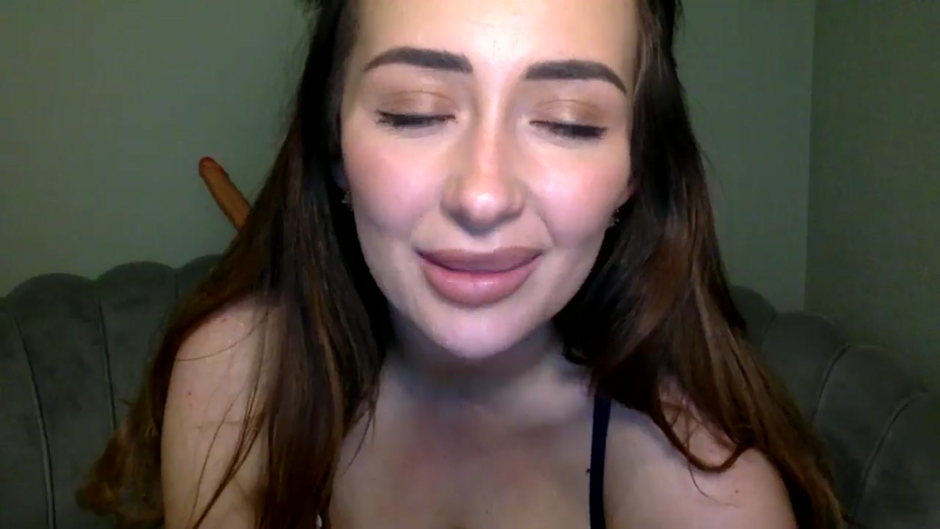 Gallery image thumbnail from misshazel1's myfreecams stream on, 01/27/2025, 16:53 image 7 of 20