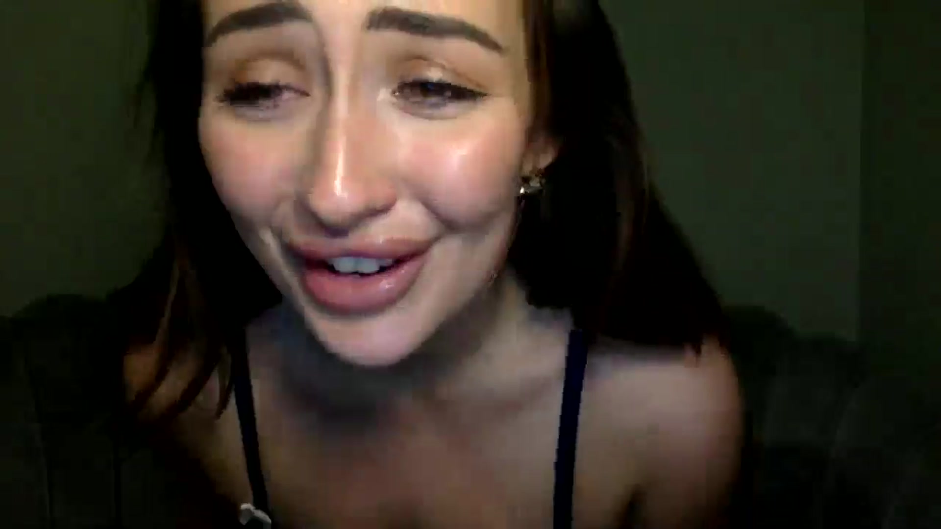 Gallery image thumbnail from misshazel1's myfreecams stream on, 01/27/2025, 17:44 image 11 of 20