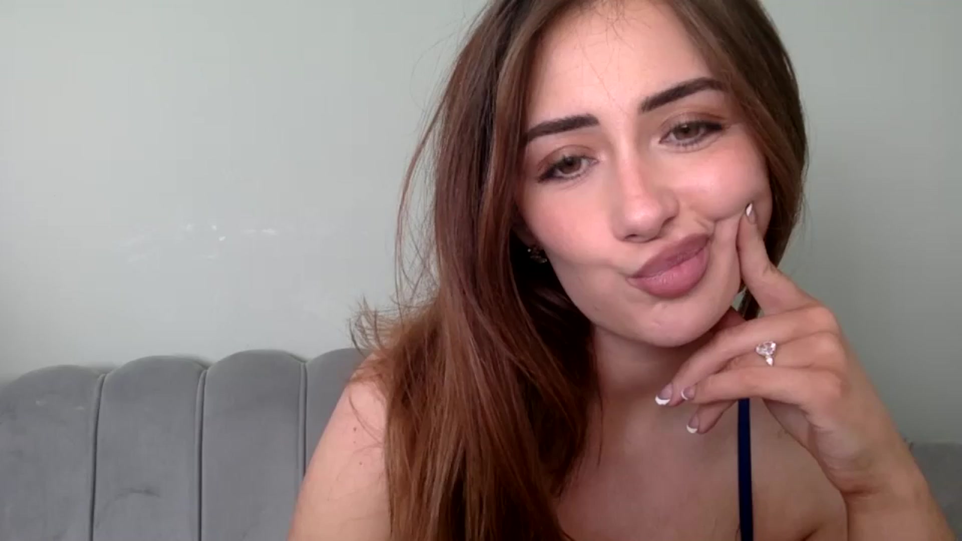 Gallery image thumbnail from misshazel1's myfreecams stream on, 01/28/2025, 11:57 image 20 of 20