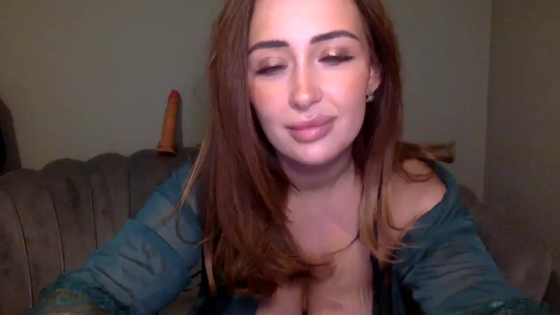 Gallery image thumbnail from misshazel1's myfreecams stream on, 01/29/2025, 20:10 image 3 of 20