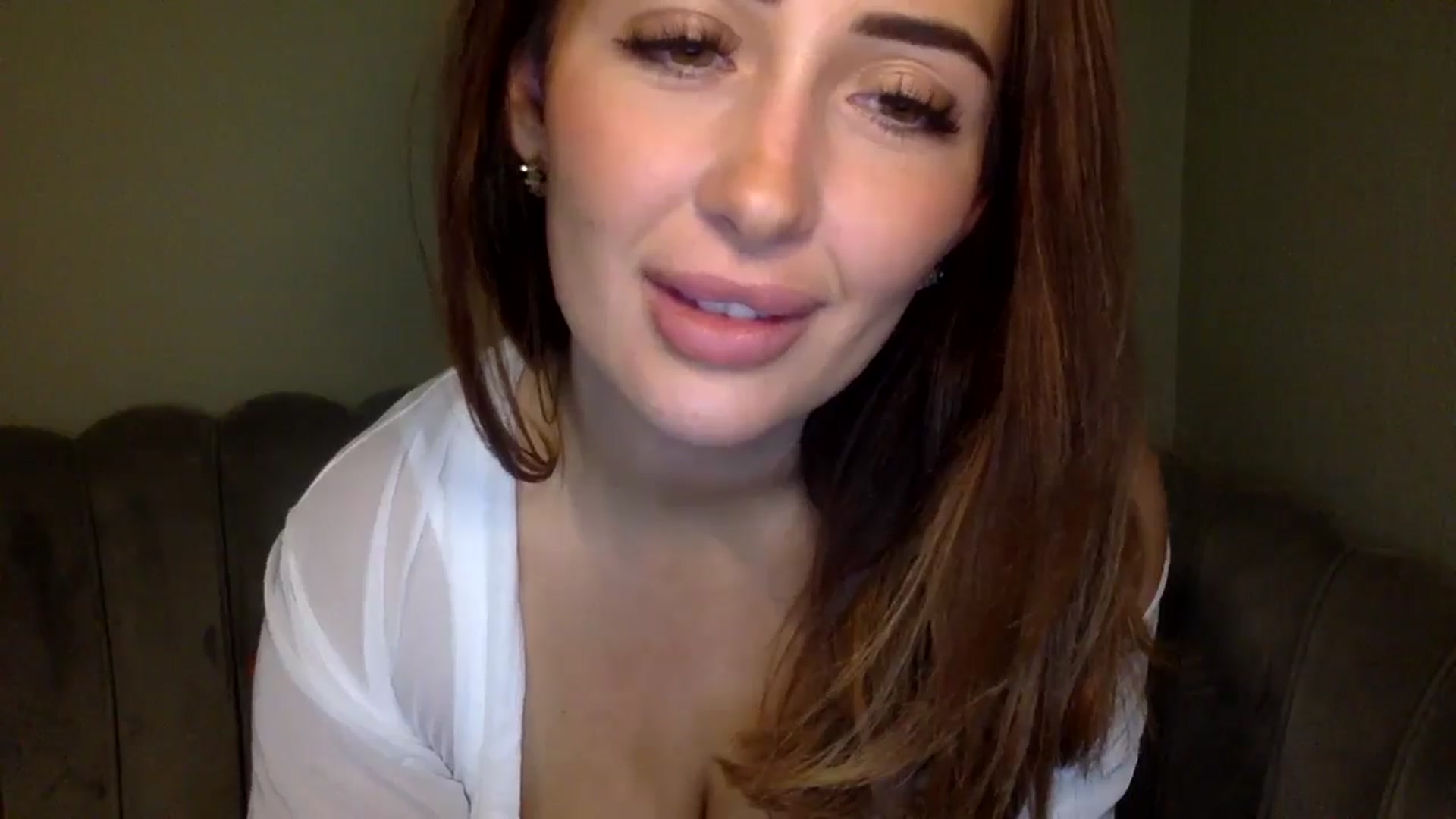 Gallery image thumbnail from misshazel1's myfreecams stream on, 02/03/2025, 20:05 image 11 of 20