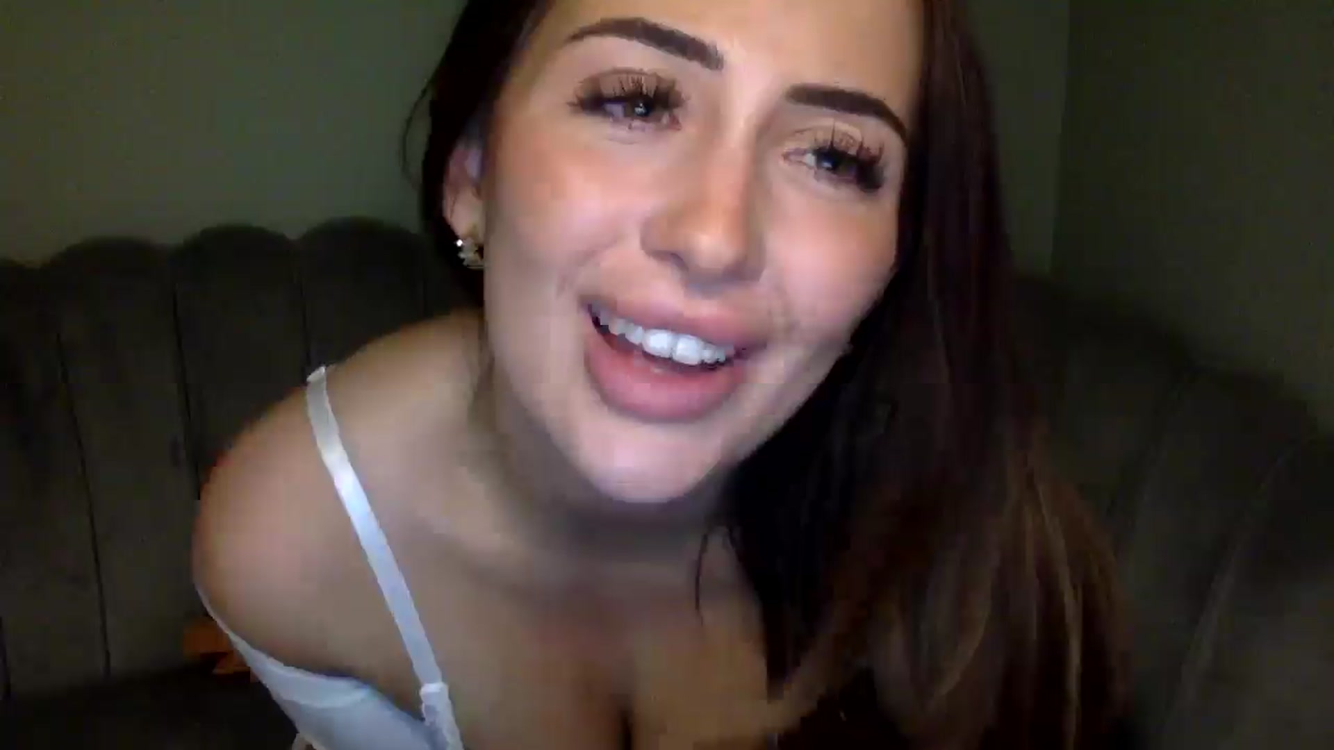 Gallery image thumbnail from misshazel1's myfreecams stream on, 02/03/2025, 20:05 image 12 of 20