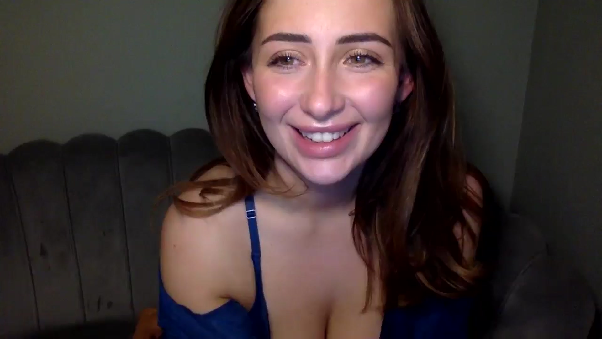 Gallery image thumbnail from misshazel1's myfreecams stream on, 02/05/2025, 21:43 image 1 of 20