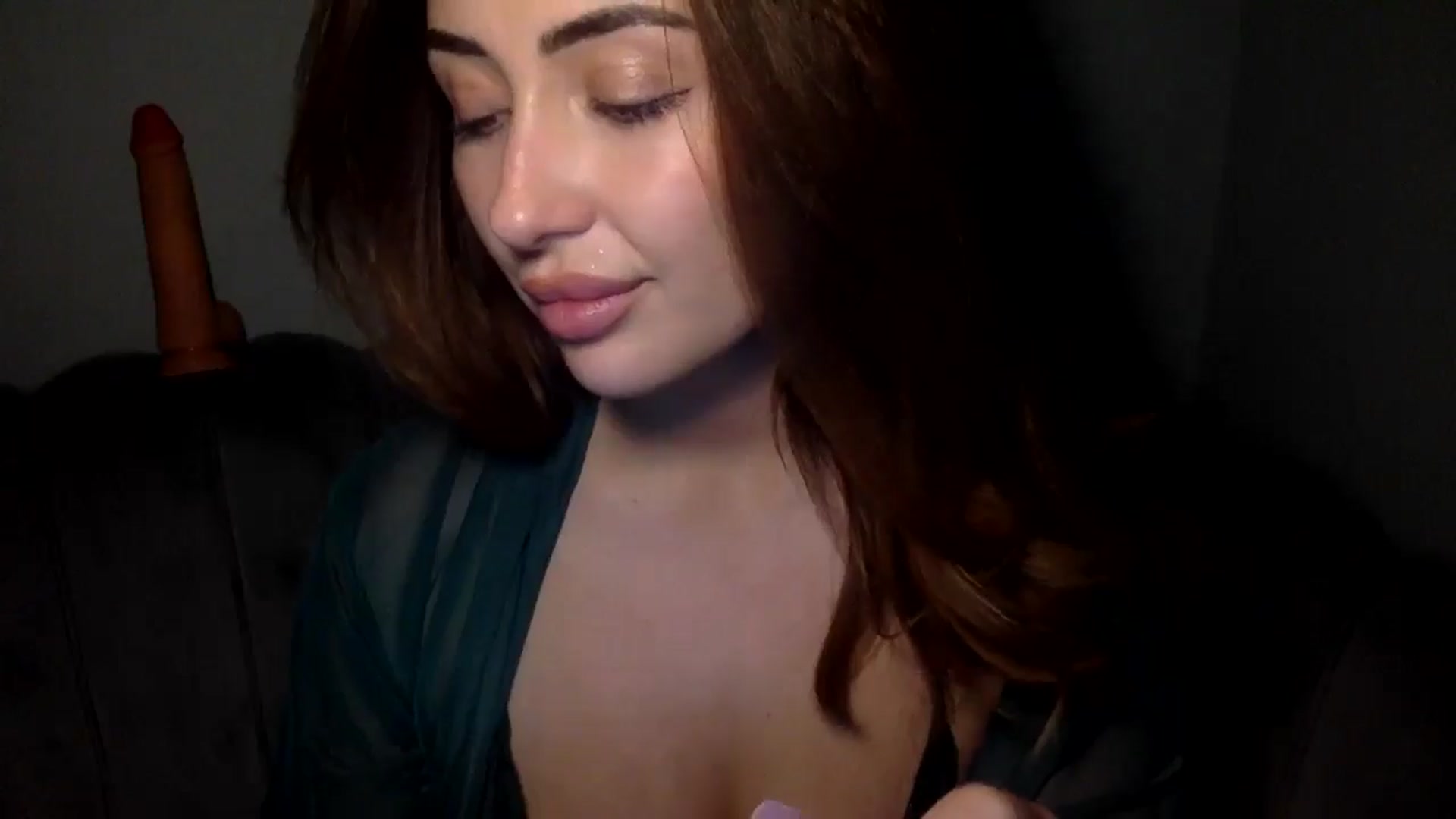 Gallery image thumbnail from misshazel1's myfreecams stream on, 02/06/2025, 20:18 image 14 of 20