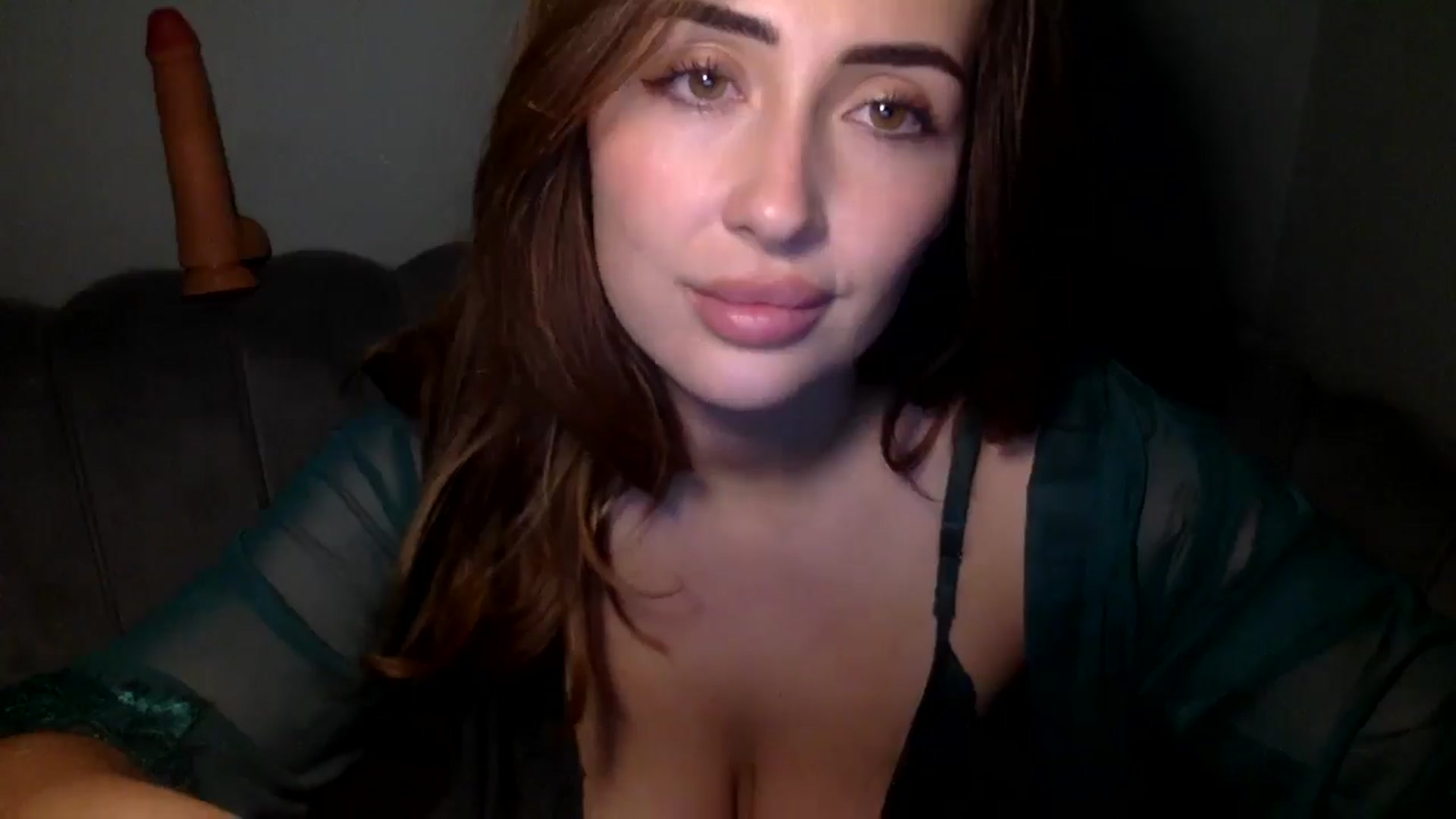 Gallery image thumbnail from misshazel1's myfreecams stream on, 02/06/2025, 20:18 image 12 of 20