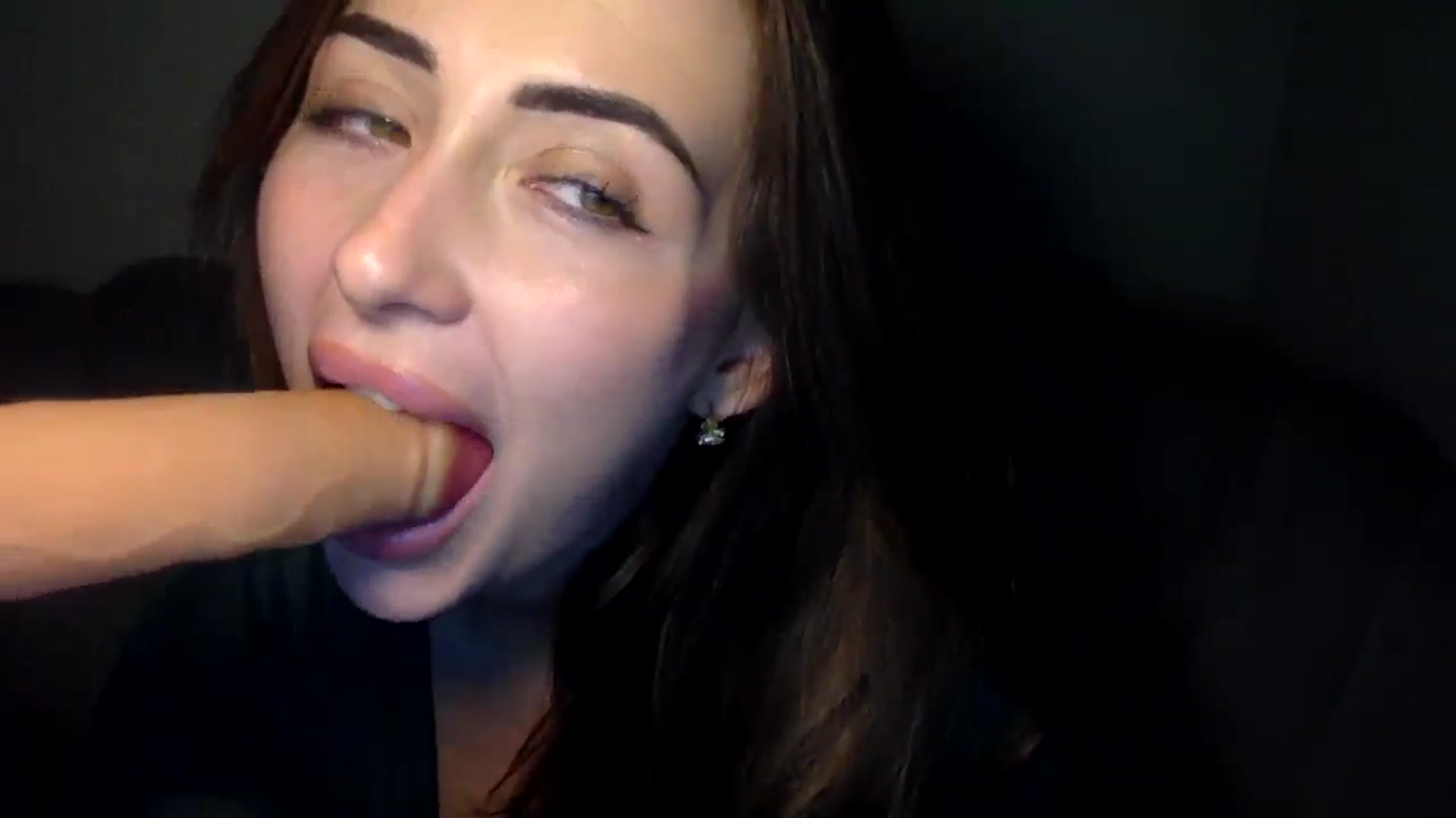Gallery image thumbnail from misshazel1's myfreecams stream on, 02/06/2025, 20:51 image 4 of 20
