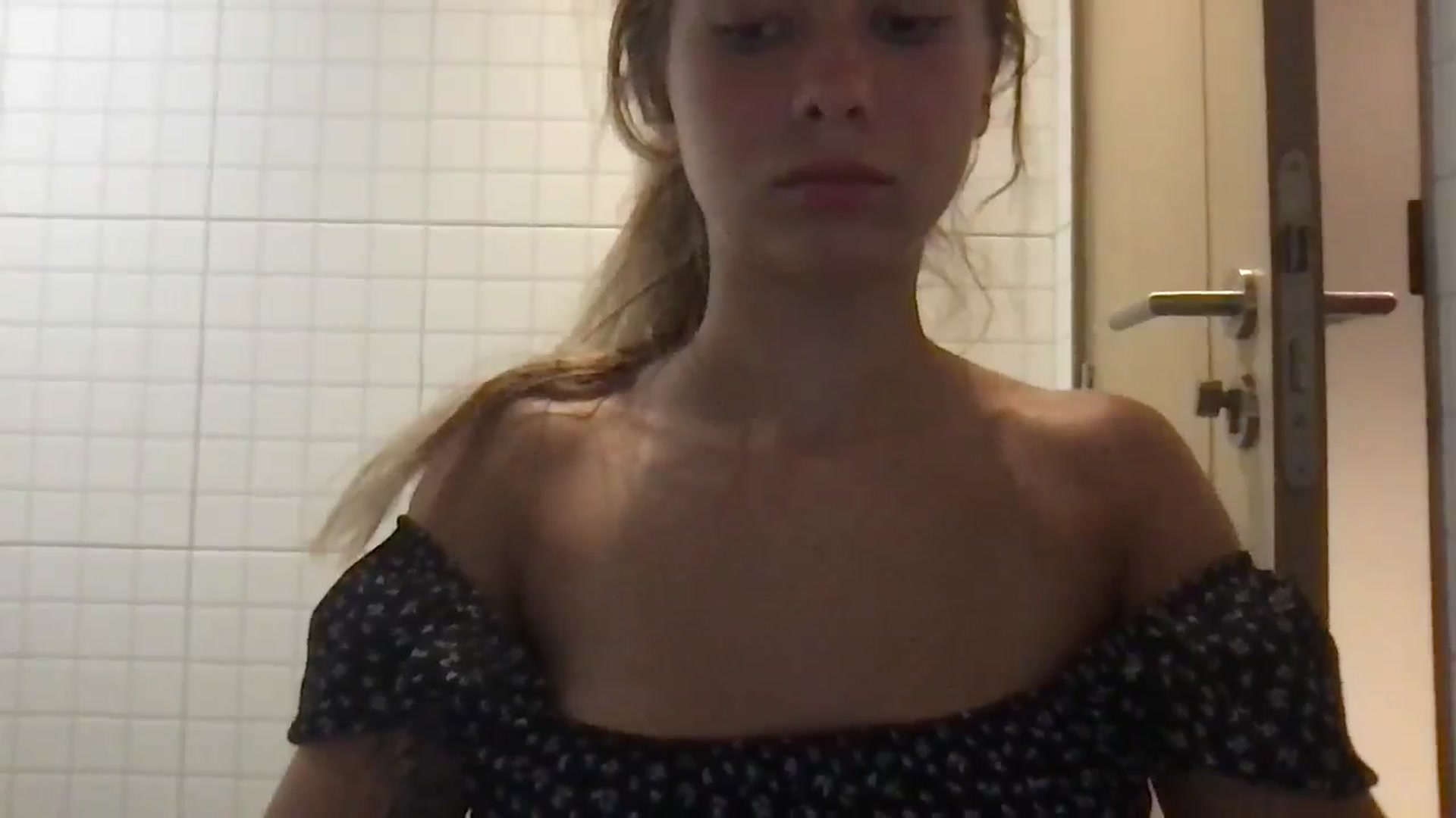 Gallery image thumbnail from missjessmays's myfreecams stream on, 02/28/2025, 14:21 image 12 of 20