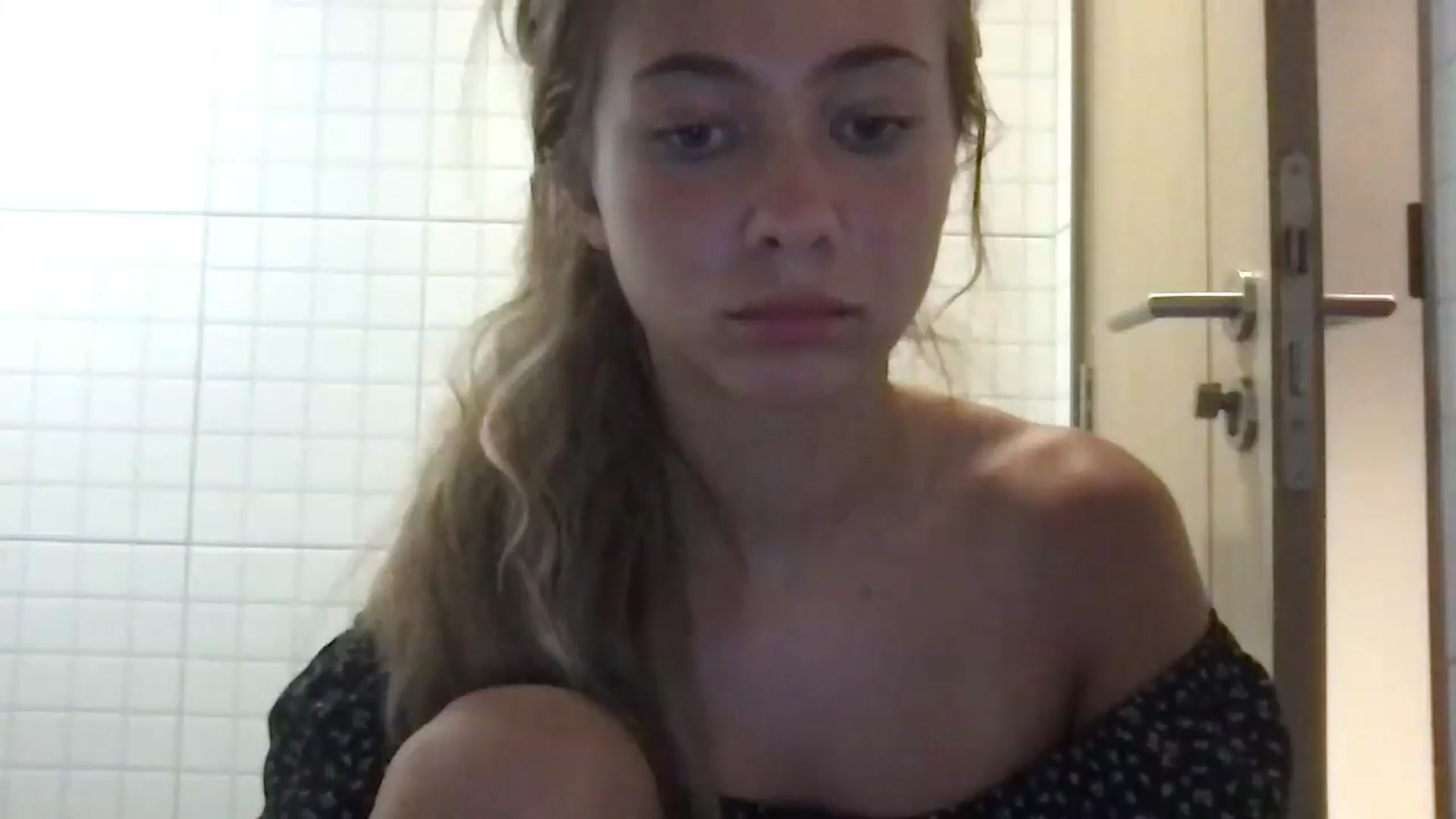 Gallery image thumbnail from missjessmays's myfreecams stream on, 02/28/2025, 14:21 image 6 of 20