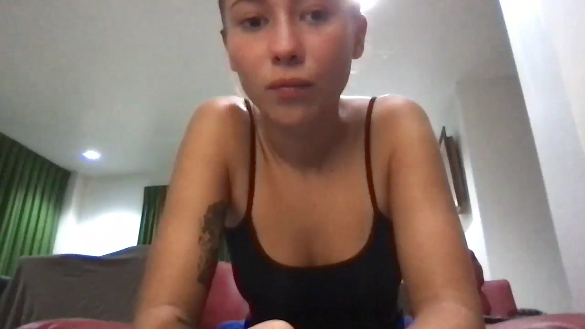 Gallery image thumbnail from missjessmays's myfreecams stream on, 04/06/2025, 12:54 image 18 of 20