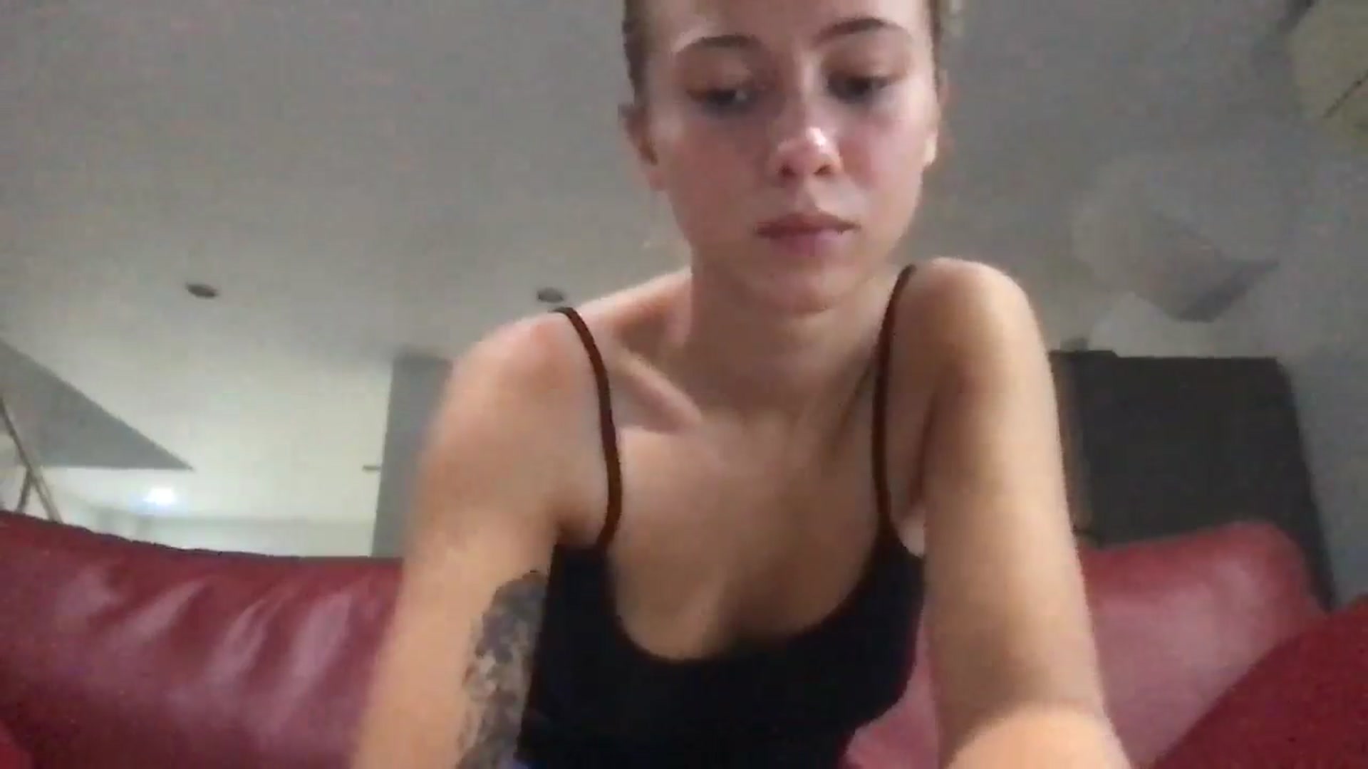 Gallery image thumbnail from missjessmays's myfreecams stream on, 04/06/2025, 12:54 image 10 of 20