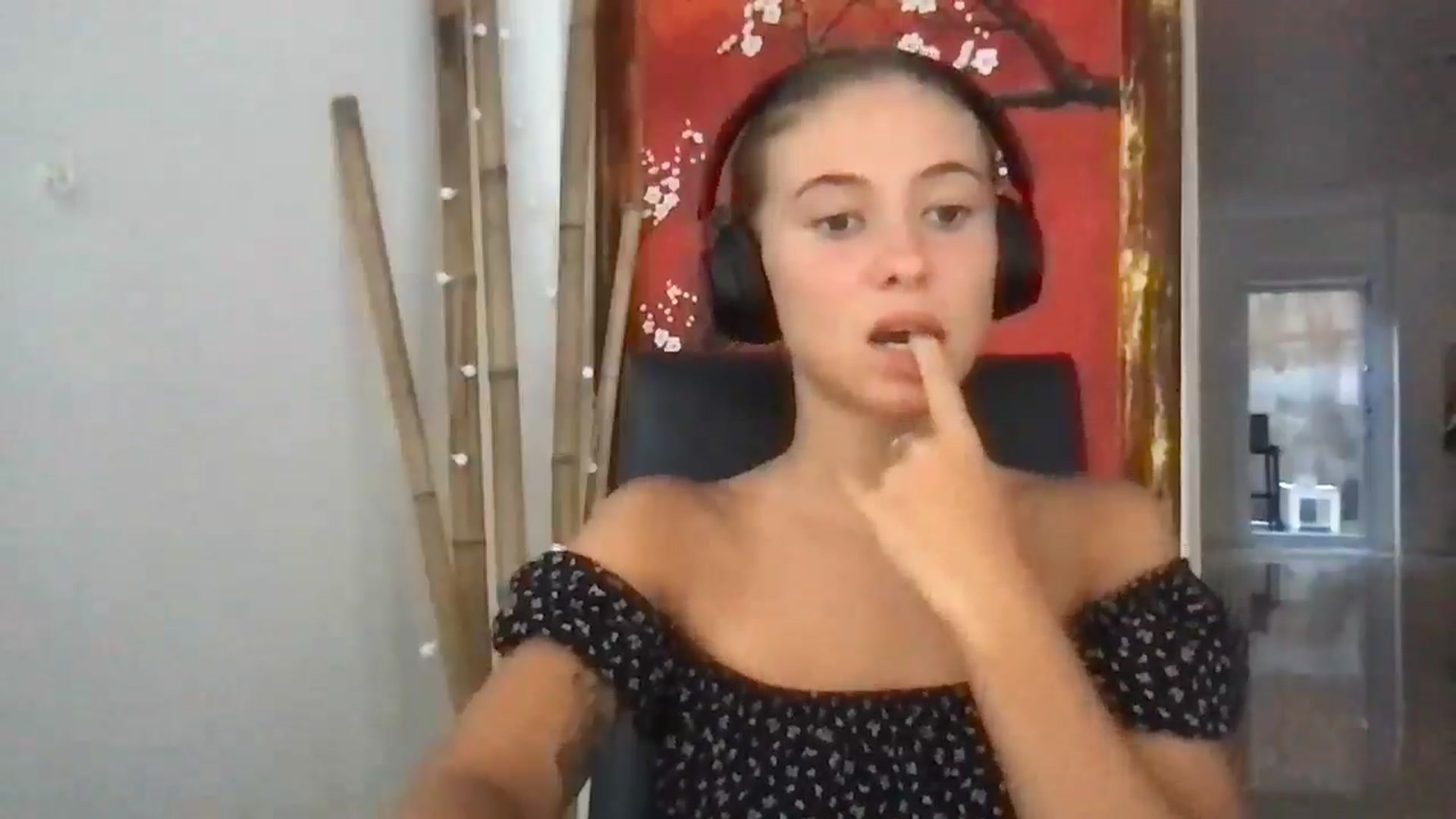 Gallery image thumbnail from missjessmays's myfreecams stream on, 04/26/2025, 11:20 image 5 of 20