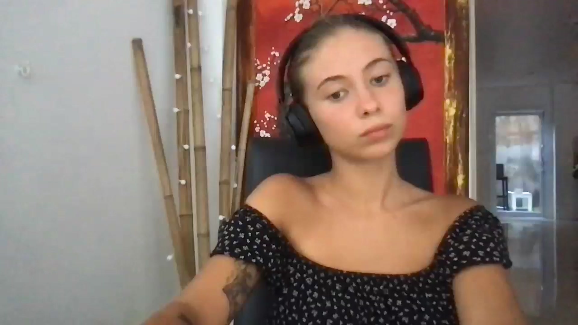 Gallery image thumbnail from missjessmays's myfreecams stream on, 04/26/2025, 11:20 image 4 of 20