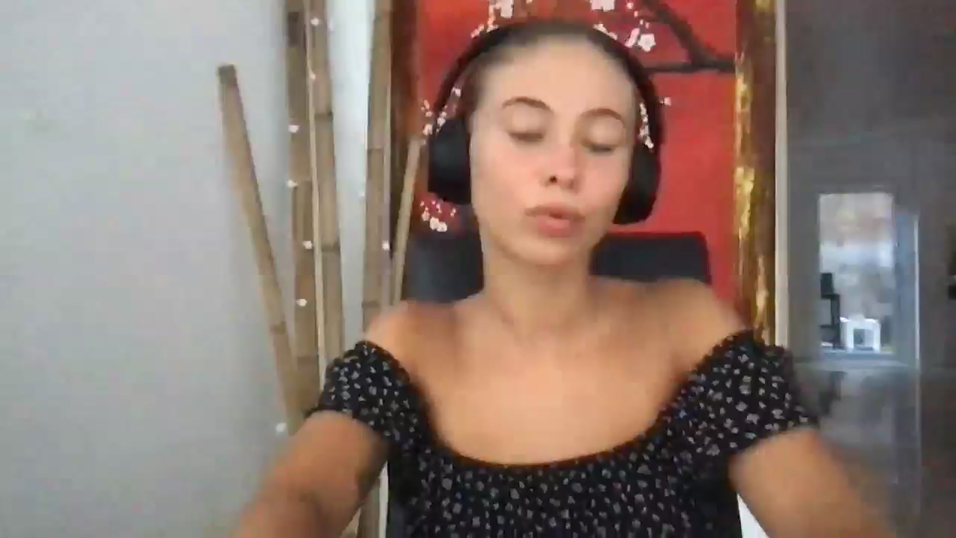 Gallery image thumbnail from missjessmays's myfreecams stream on, 04/26/2025, 11:20 image 3 of 20