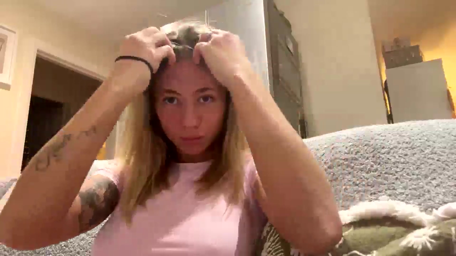 Gallery image thumbnail from missjessmays's myfreecams stream on, 11/22/2025, 17:22 image 15 of 20