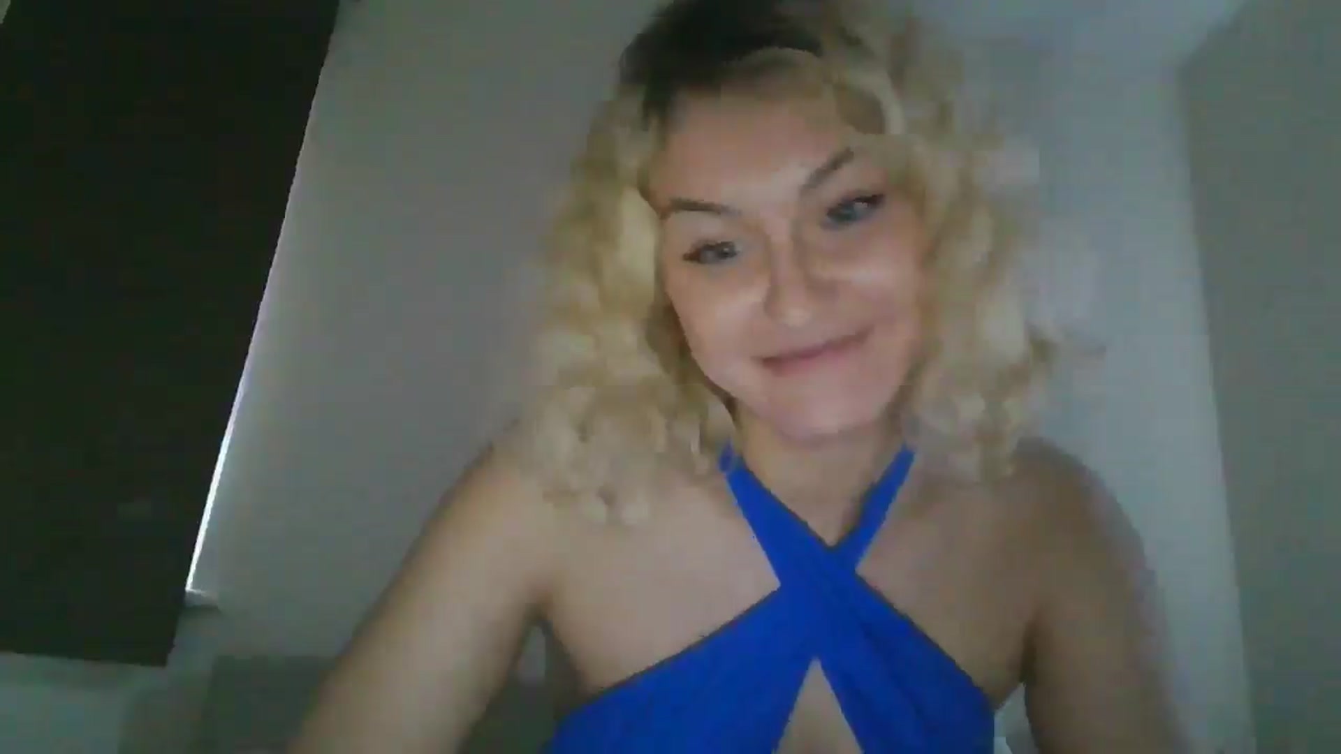 Gallery image thumbnail from misslilly's myfreecams stream on, 04/02/2025, 18:38 image 9 of 20