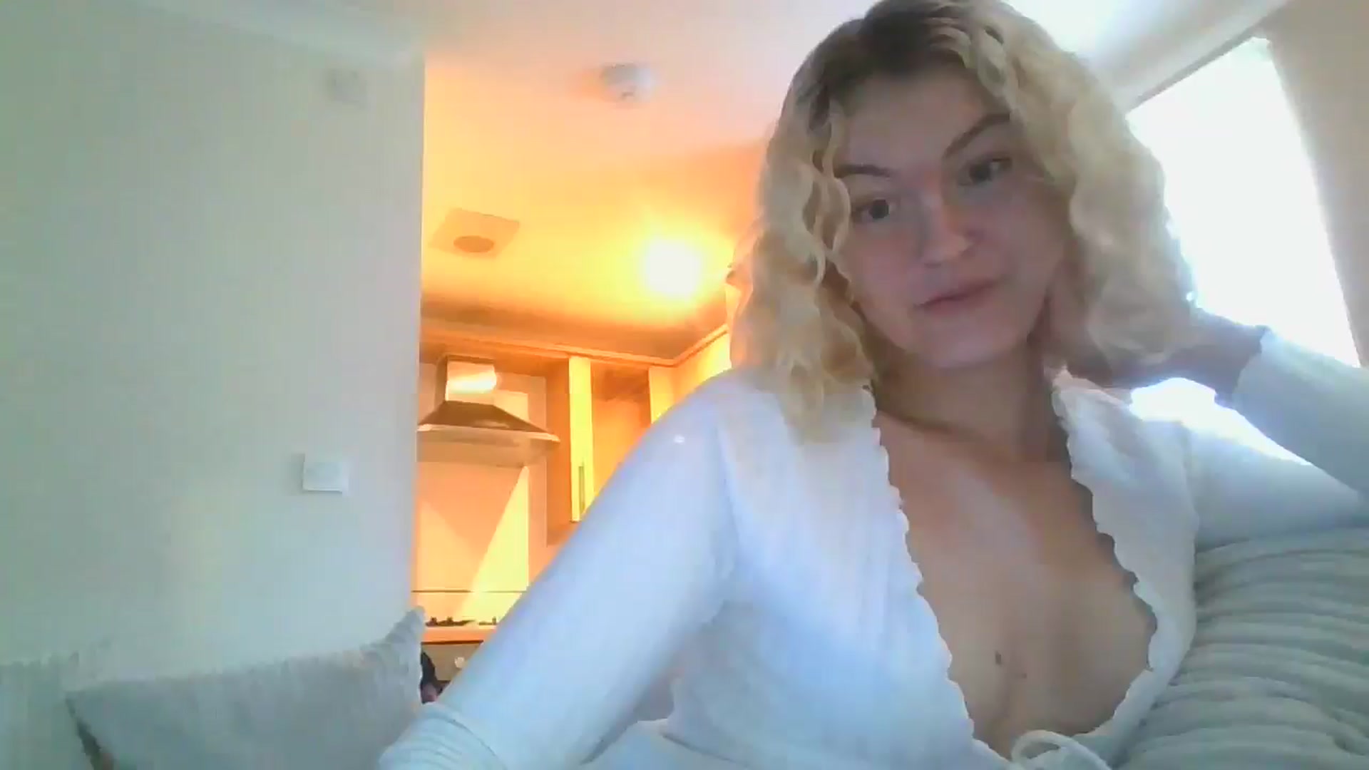 Gallery image thumbnail from misslilly's myfreecams stream on, 04/07/2025, 17:31 image 14 of 20