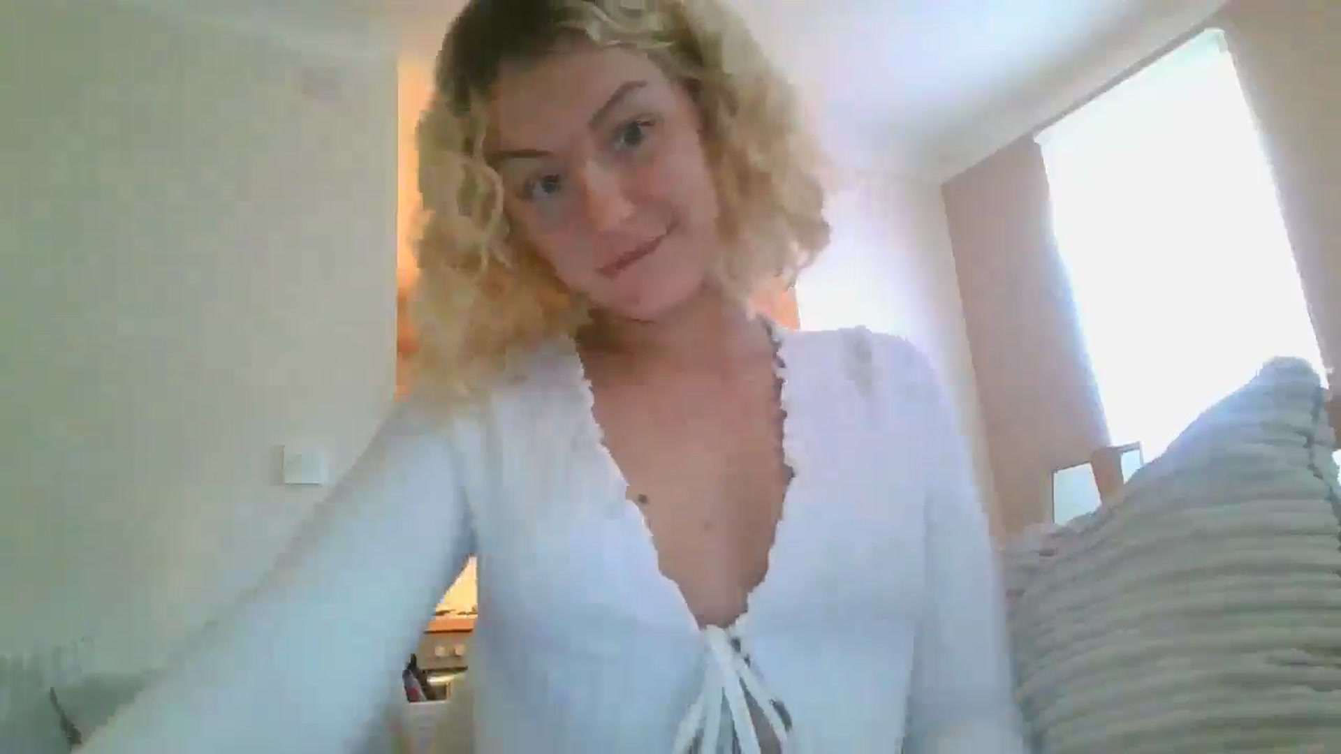 Gallery image thumbnail from misslilly's myfreecams stream on, 04/07/2025, 17:31 image 17 of 20