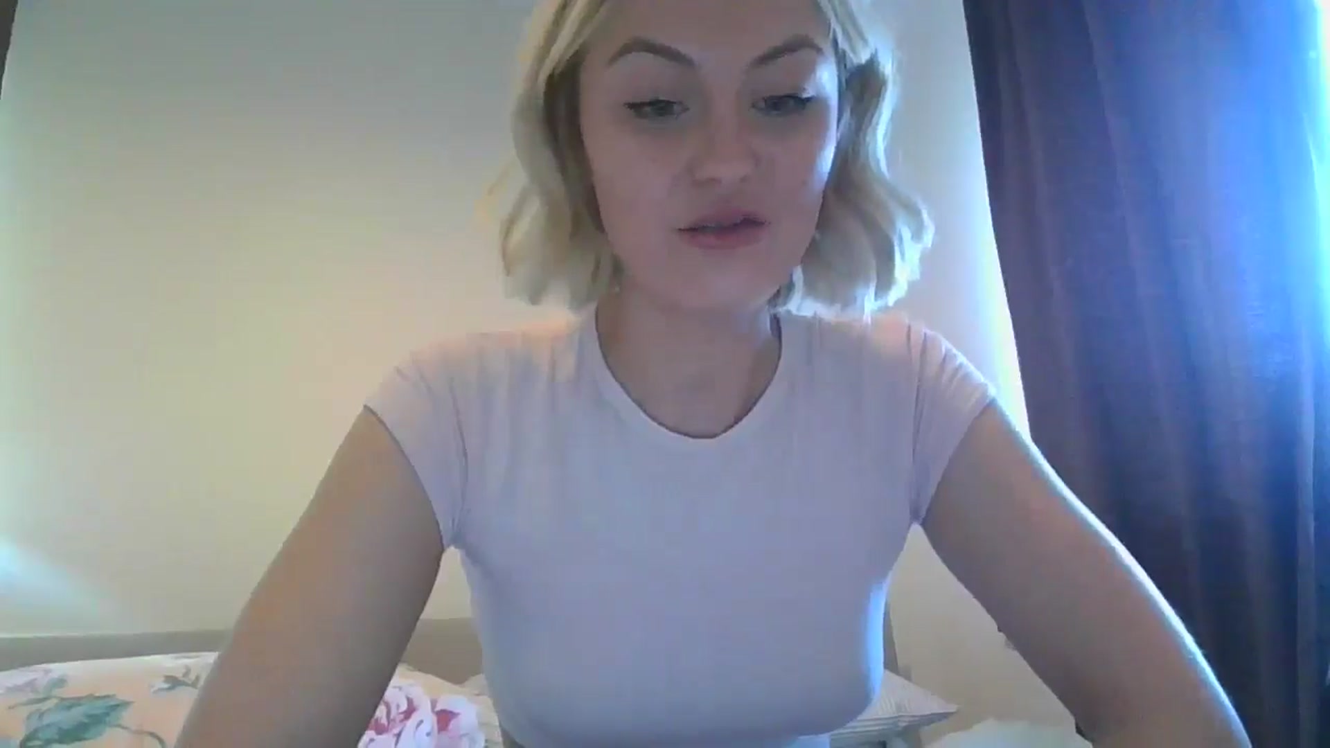 Gallery image thumbnail from misslilly's myfreecams stream on, 05/09/2025, 16:35 image 3 of 20