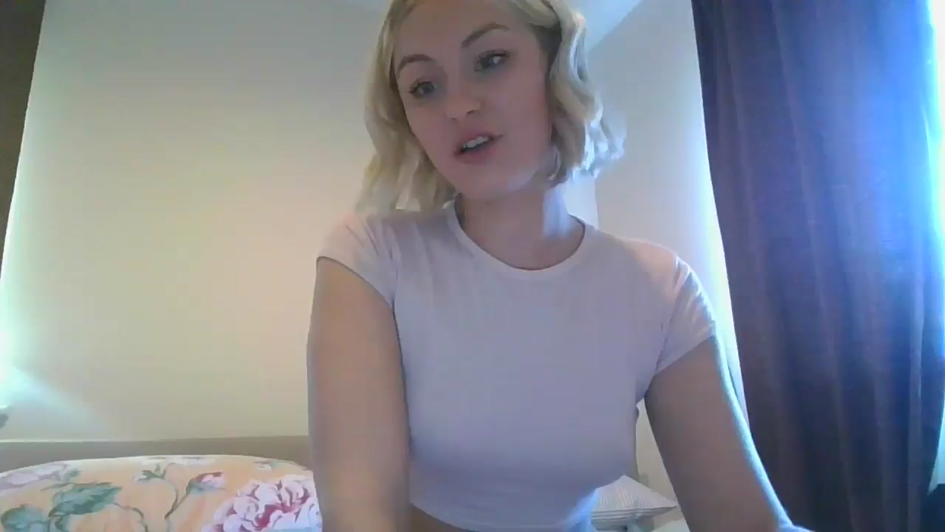 Gallery image thumbnail from misslilly's myfreecams stream on, 05/09/2025, 16:35 image 5 of 20