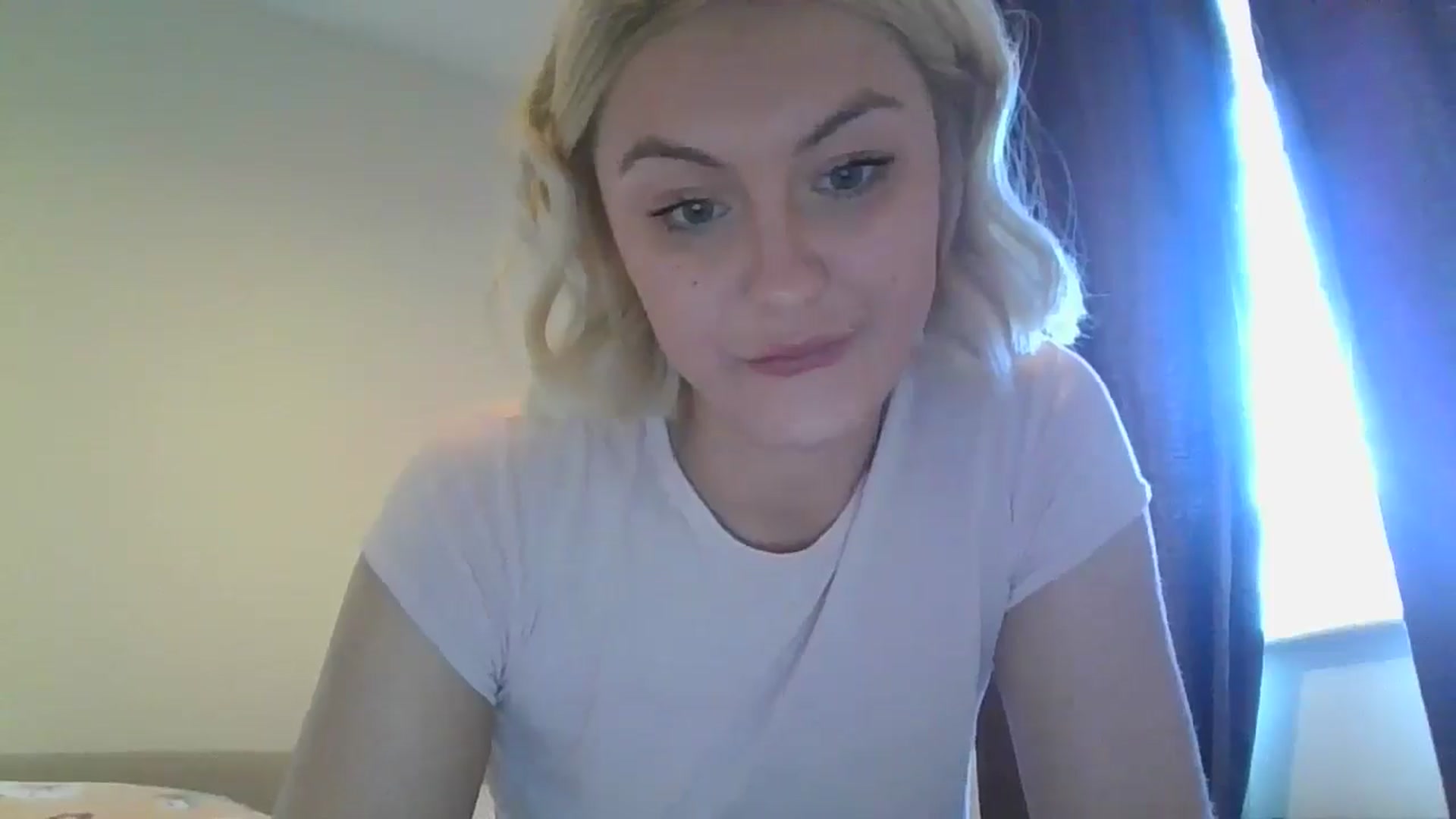 Gallery image thumbnail from misslilly's myfreecams stream on, 05/09/2025, 16:35 image 11 of 20