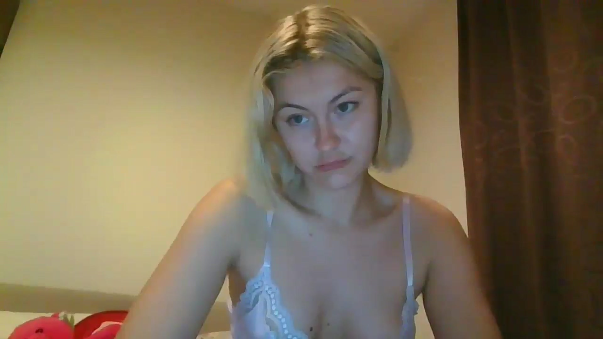 Gallery image thumbnail from misslilly's myfreecams stream on, 05/13/2025, 20:41 image 15 of 20