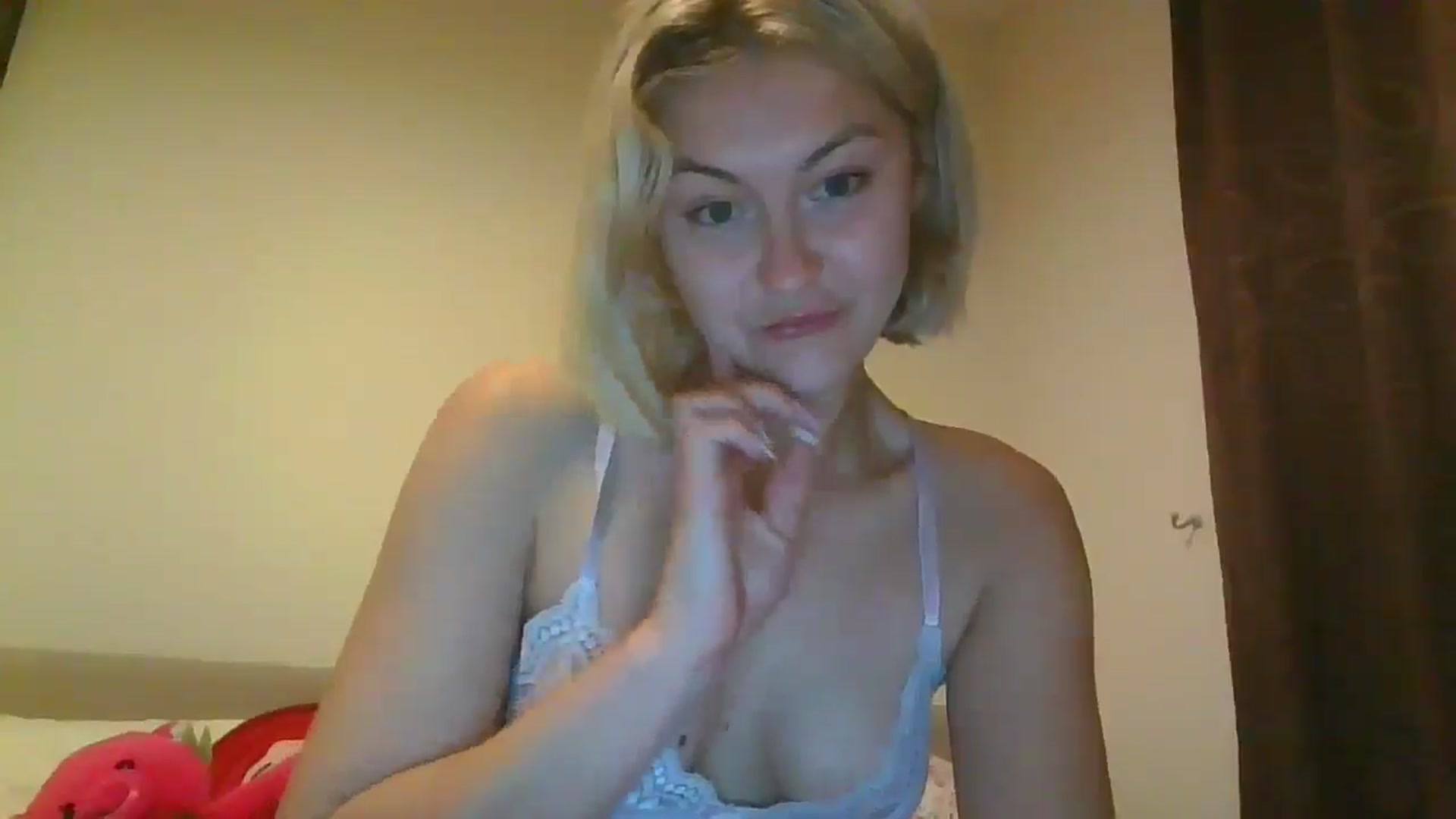 Gallery image thumbnail from misslilly's myfreecams stream on, 05/13/2025, 20:41 image 9 of 20