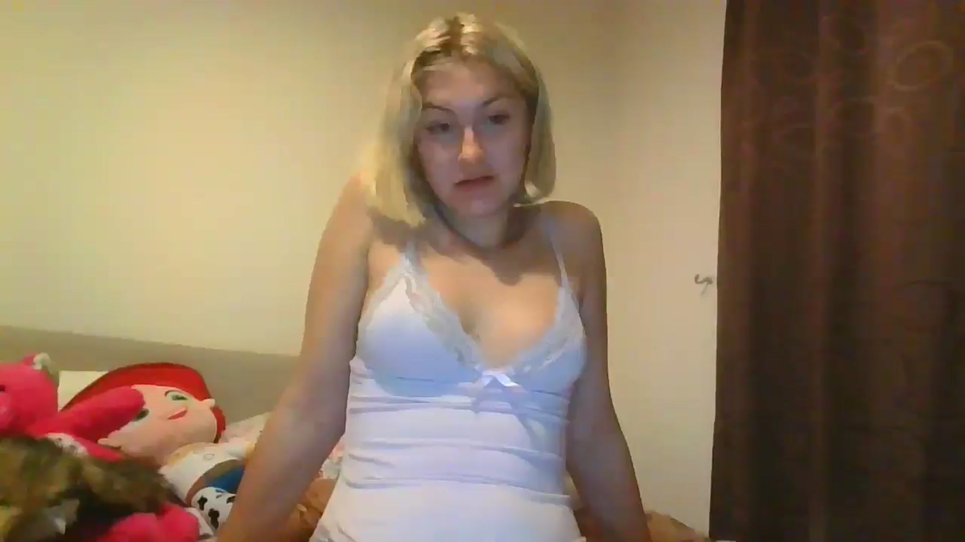 Gallery image thumbnail from misslilly's myfreecams stream on, 05/13/2025, 20:41 image 20 of 20