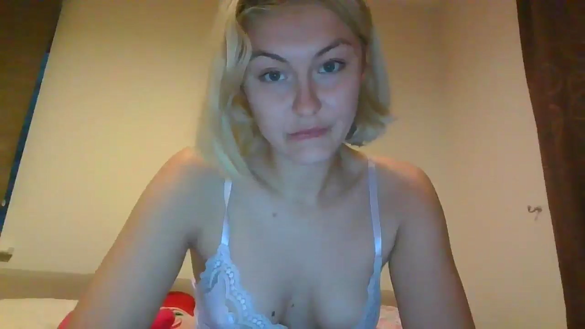 Gallery image thumbnail from misslilly's myfreecams stream on, 05/13/2025, 20:41 image 4 of 20