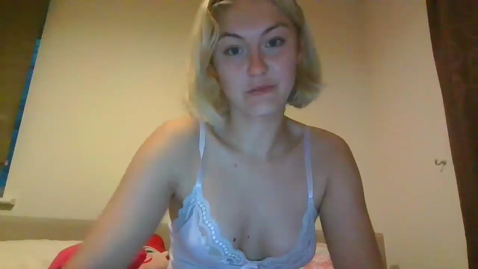 Gallery image thumbnail from misslilly's myfreecams stream on, 05/13/2025, 20:41 image 2 of 20