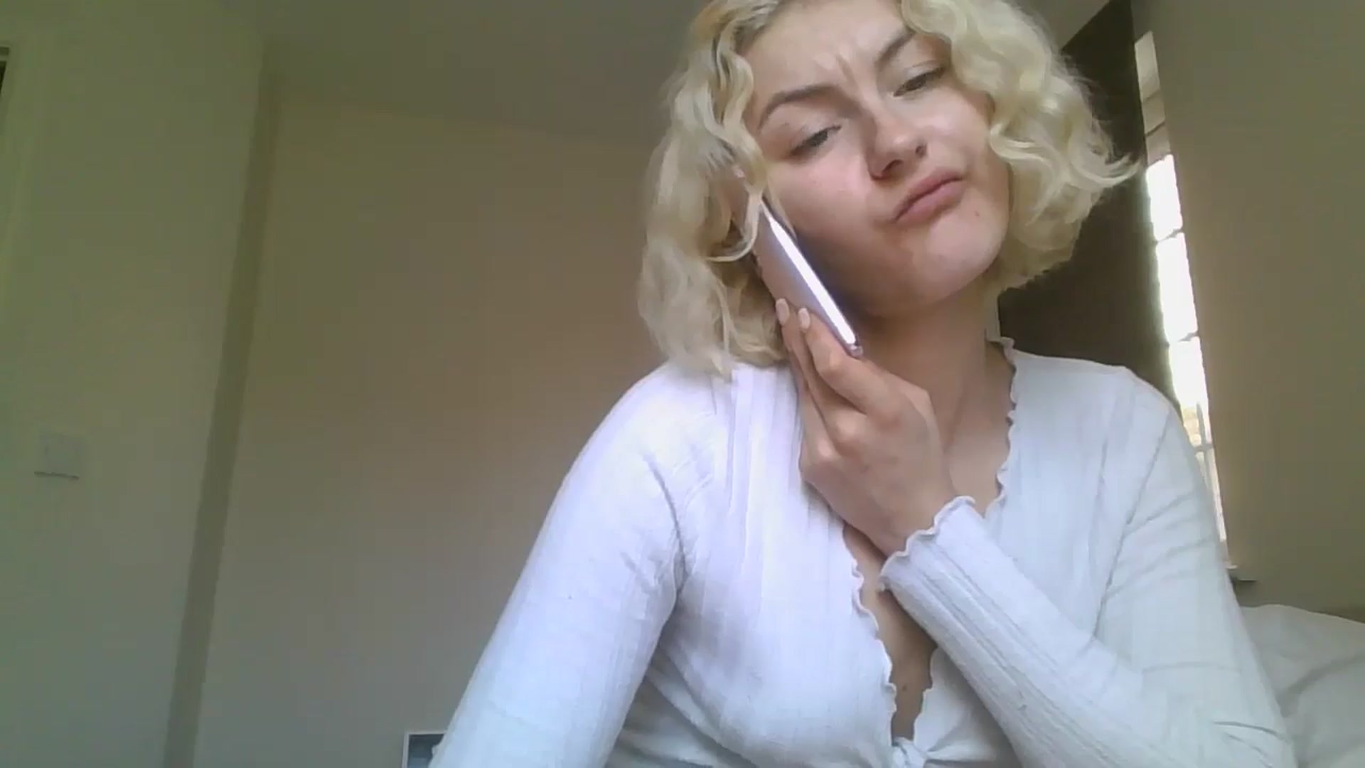 Gallery image thumbnail from misslilly's myfreecams stream on, 05/17/2025, 14:55 image 8 of 20