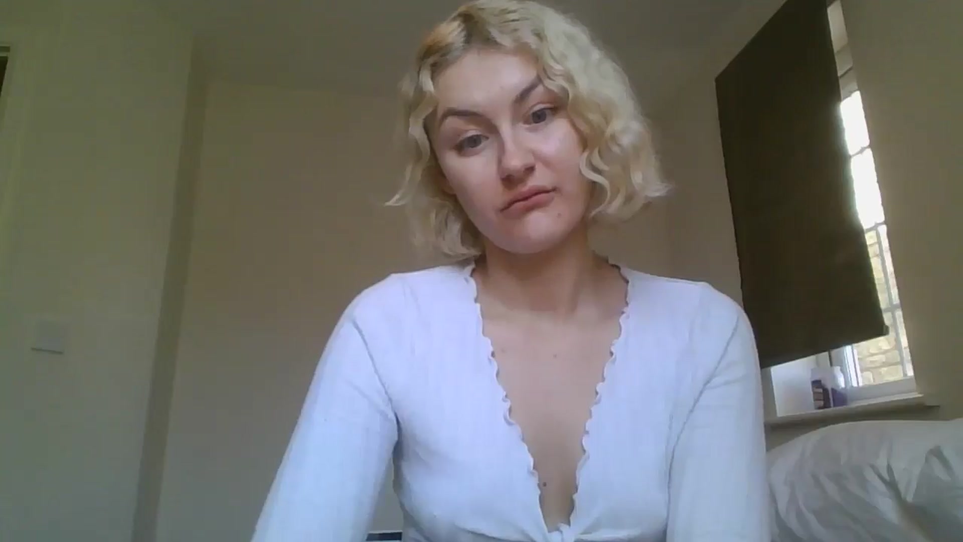 Gallery image thumbnail from misslilly's myfreecams stream on, 05/17/2025, 14:55 image 17 of 20