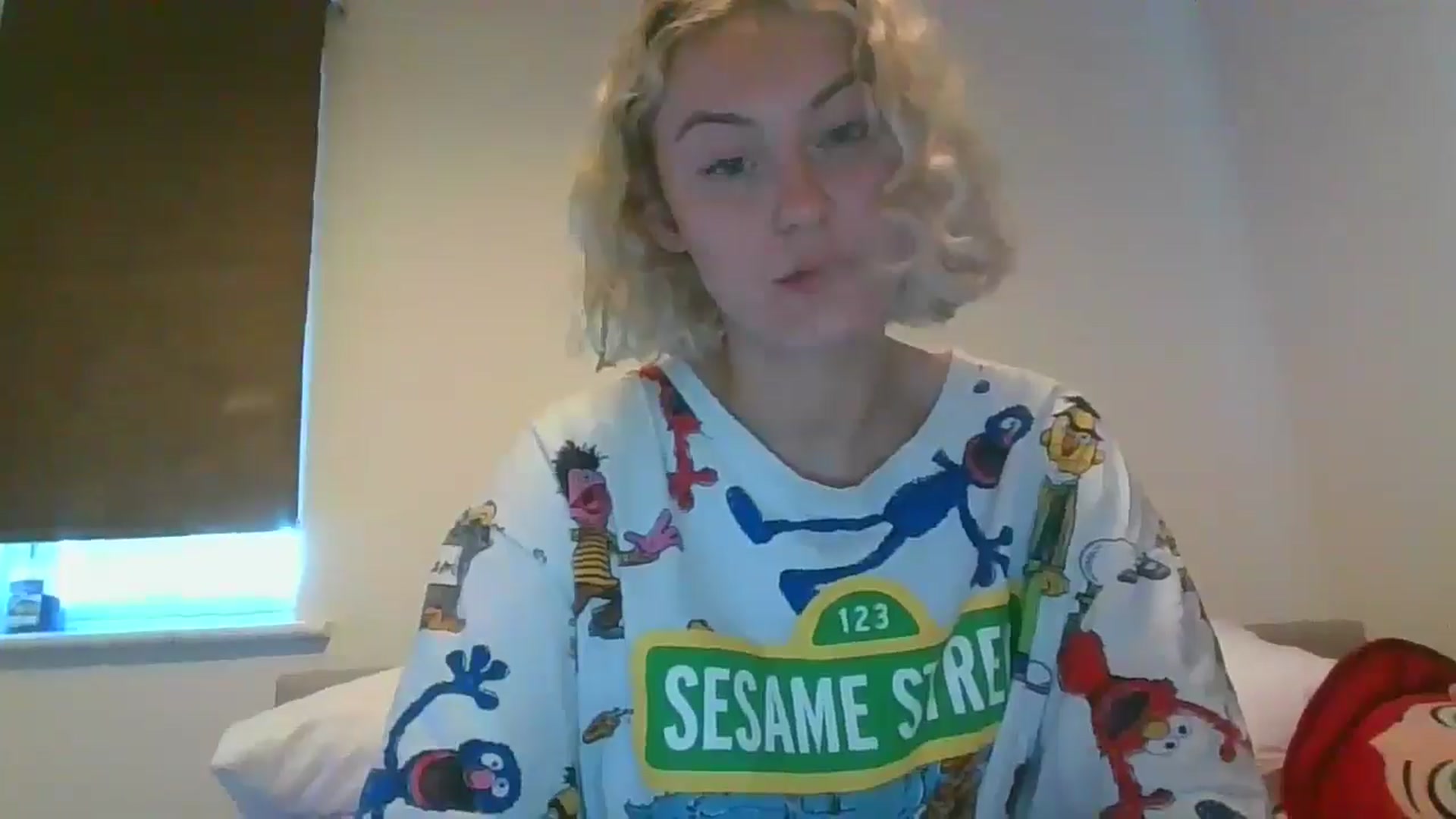 Gallery image thumbnail from misslilly's myfreecams stream on, 05/17/2025, 19:40 image 5 of 20
