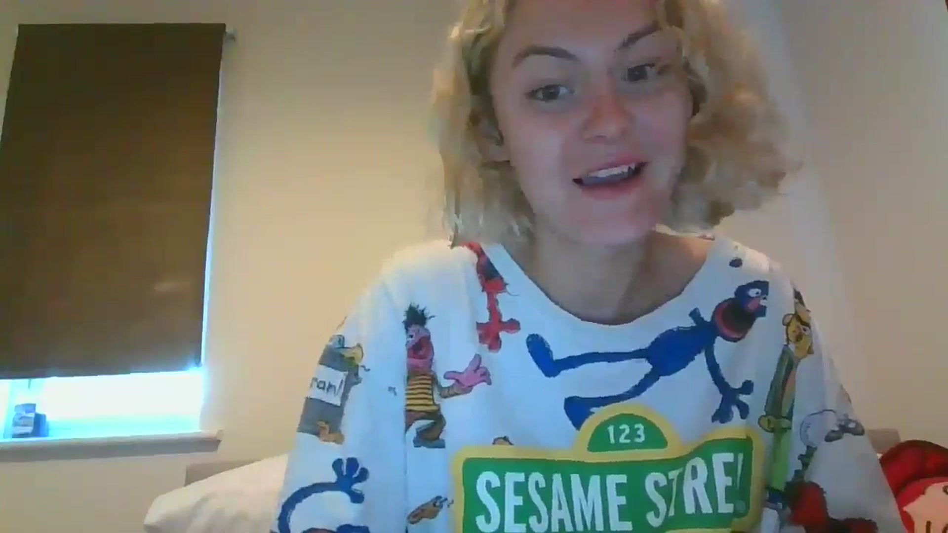 Gallery image thumbnail from misslilly's myfreecams stream on, 05/17/2025, 19:40 image 2 of 20