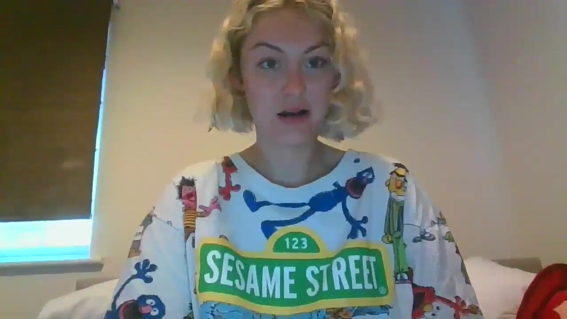 Gallery image thumbnail from misslilly's myfreecams stream on, 05/17/2025, 19:40 image 9 of 20