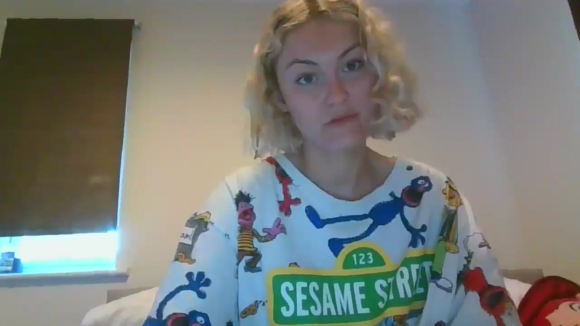 Gallery image thumbnail from misslilly's myfreecams stream on, 05/17/2025, 19:40 image 3 of 20