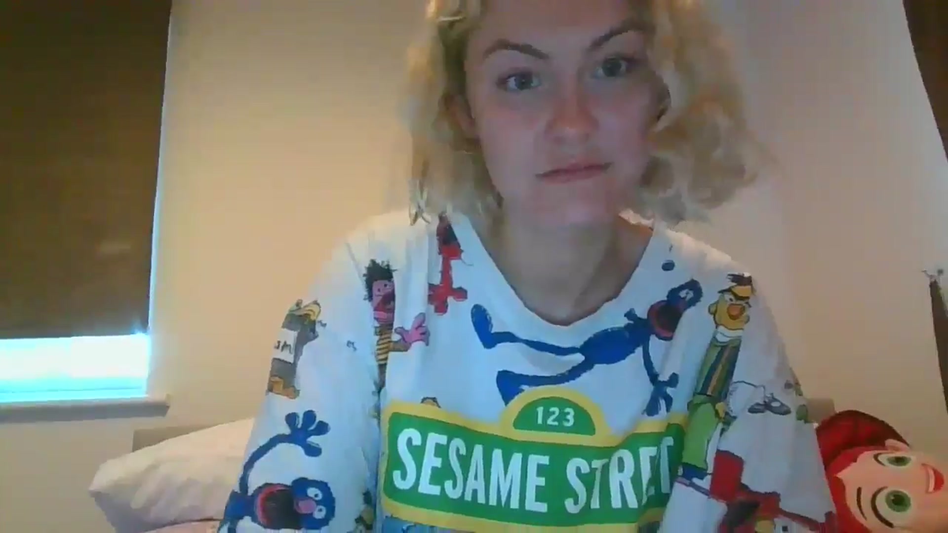 Gallery image thumbnail from misslilly's myfreecams stream on, 05/17/2025, 19:40 image 8 of 20