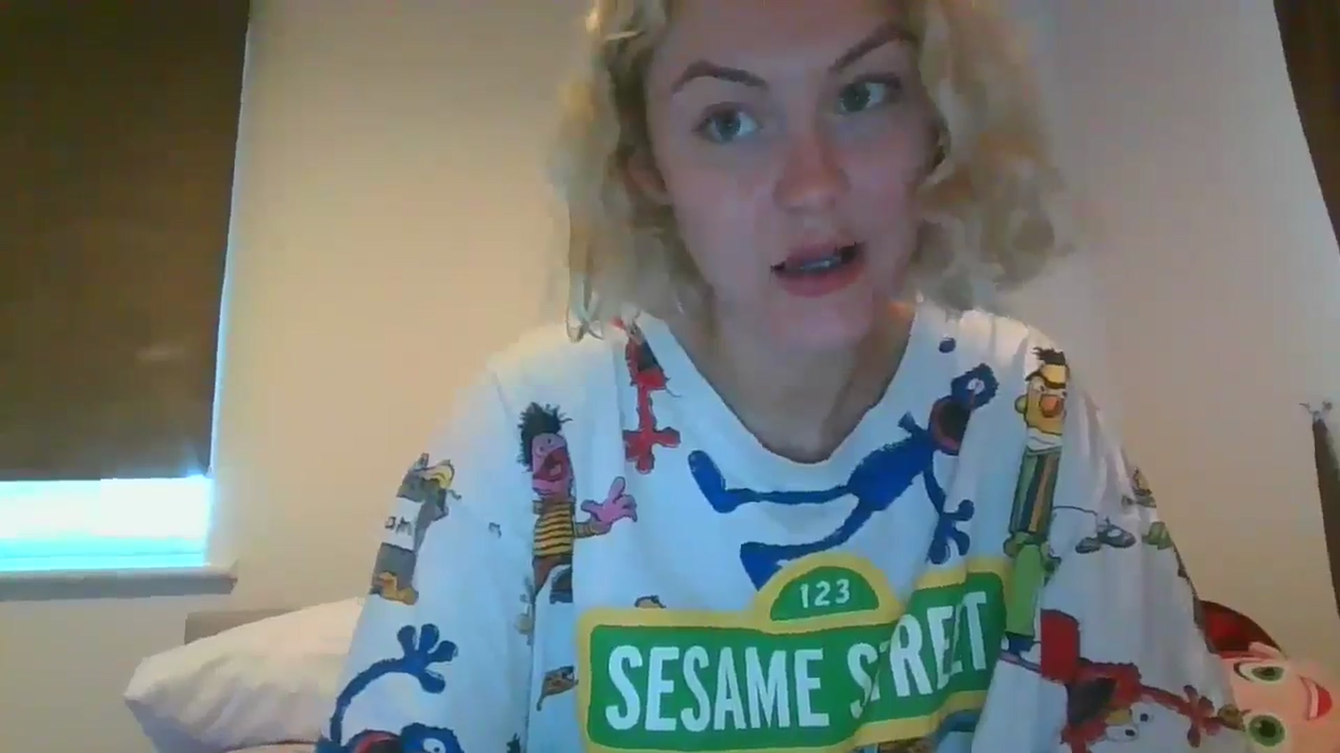 Gallery image thumbnail from misslilly's myfreecams stream on, 05/17/2025, 19:40 image 7 of 20