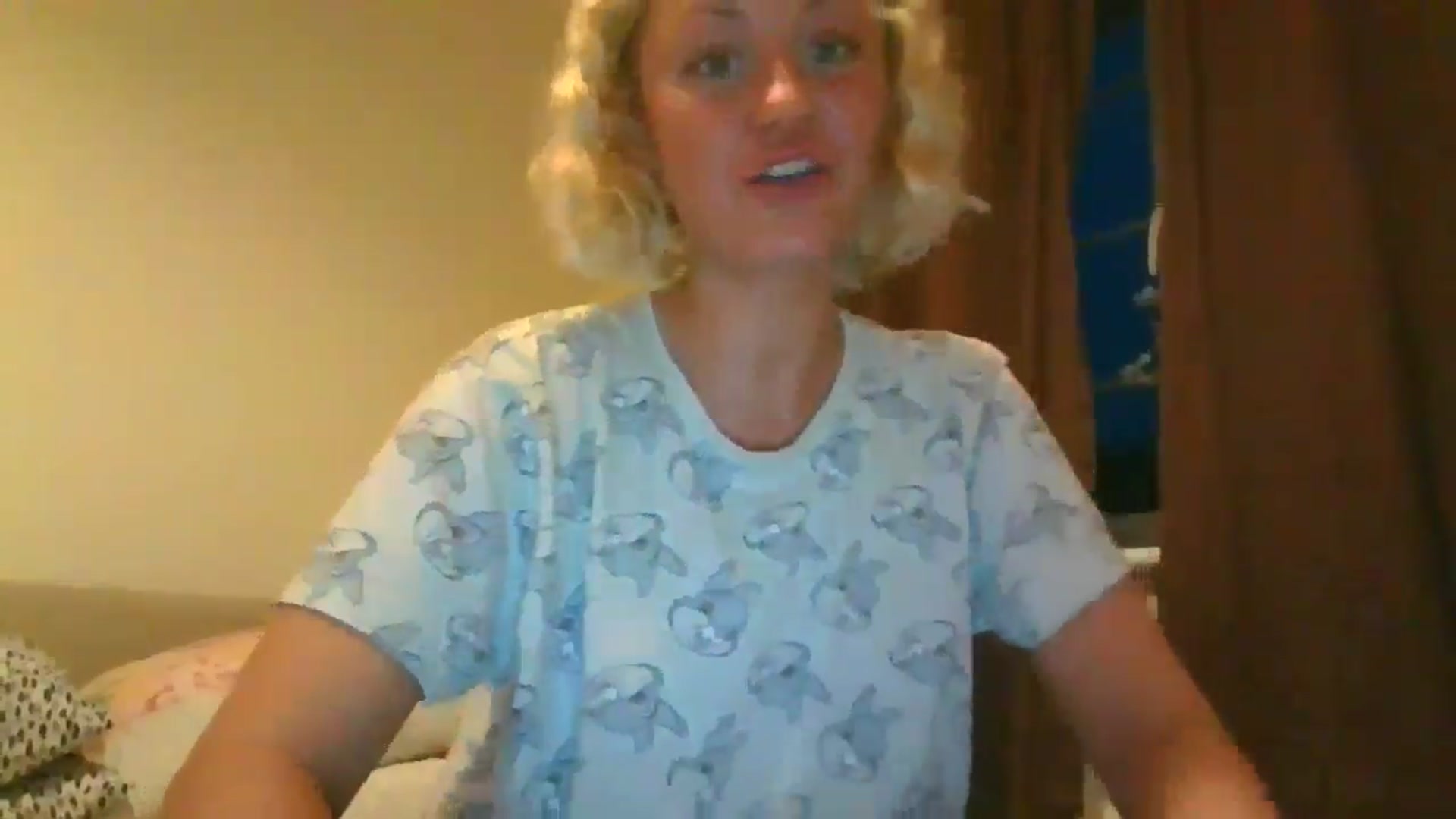 Gallery image thumbnail from misslilly's myfreecams stream on, 05/28/2025, 21:27 image 3 of 20