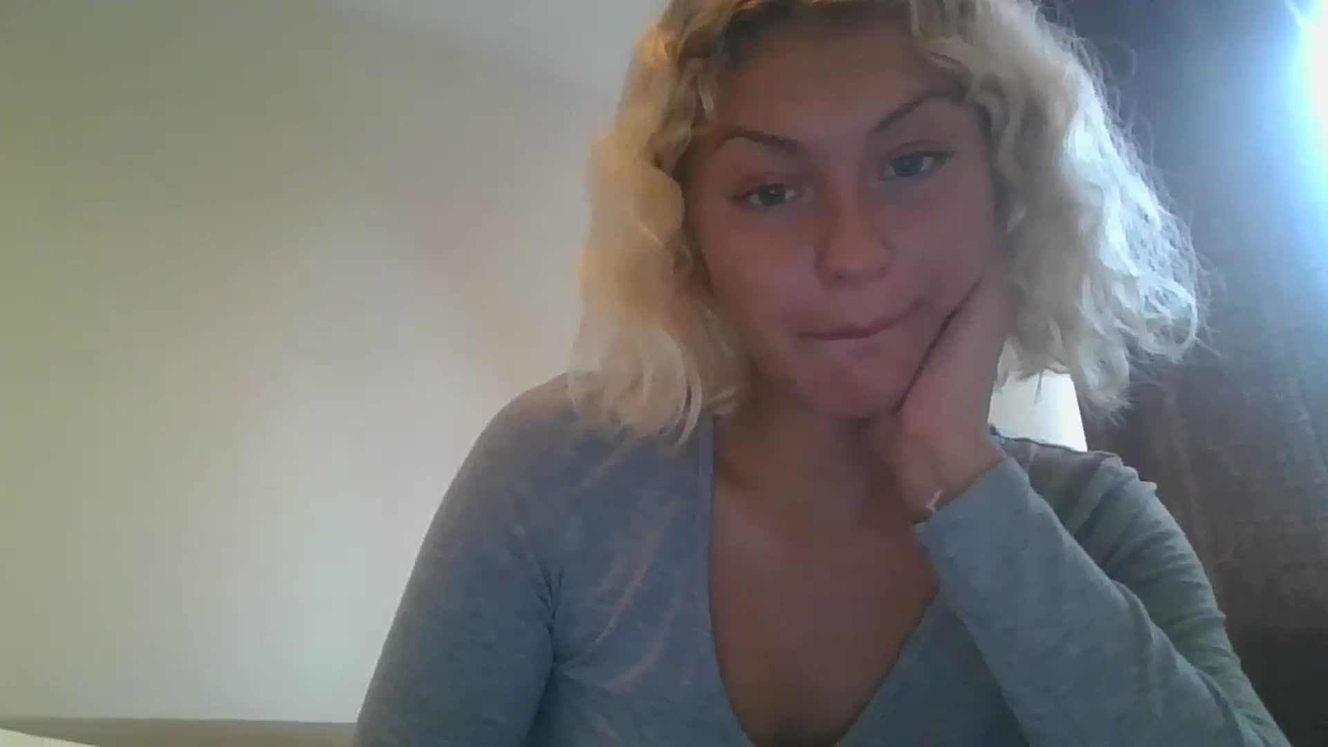 Gallery image thumbnail from misslilly's myfreecams stream on, 07/07/2025, 16:41 image 6 of 20