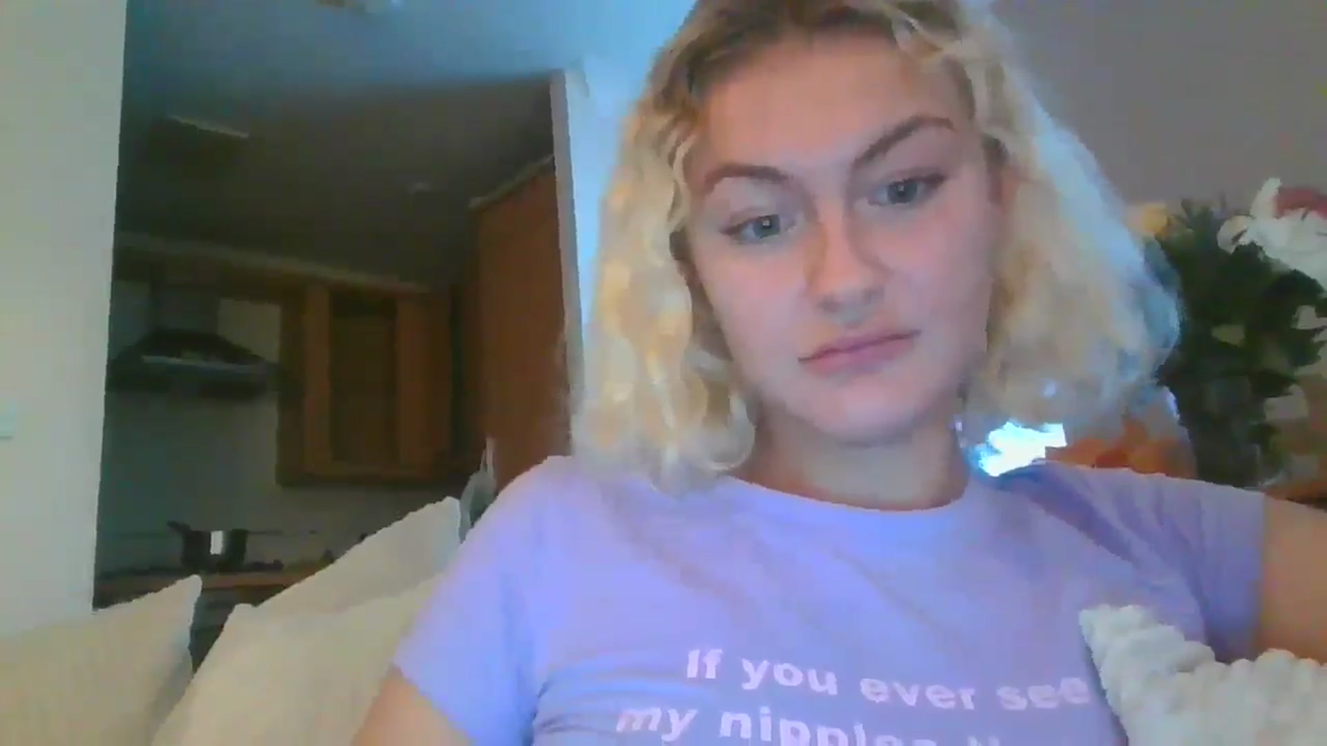 Gallery image thumbnail from misslilly's myfreecams stream on, 08/08/2025, 18:13 image 5 of 20