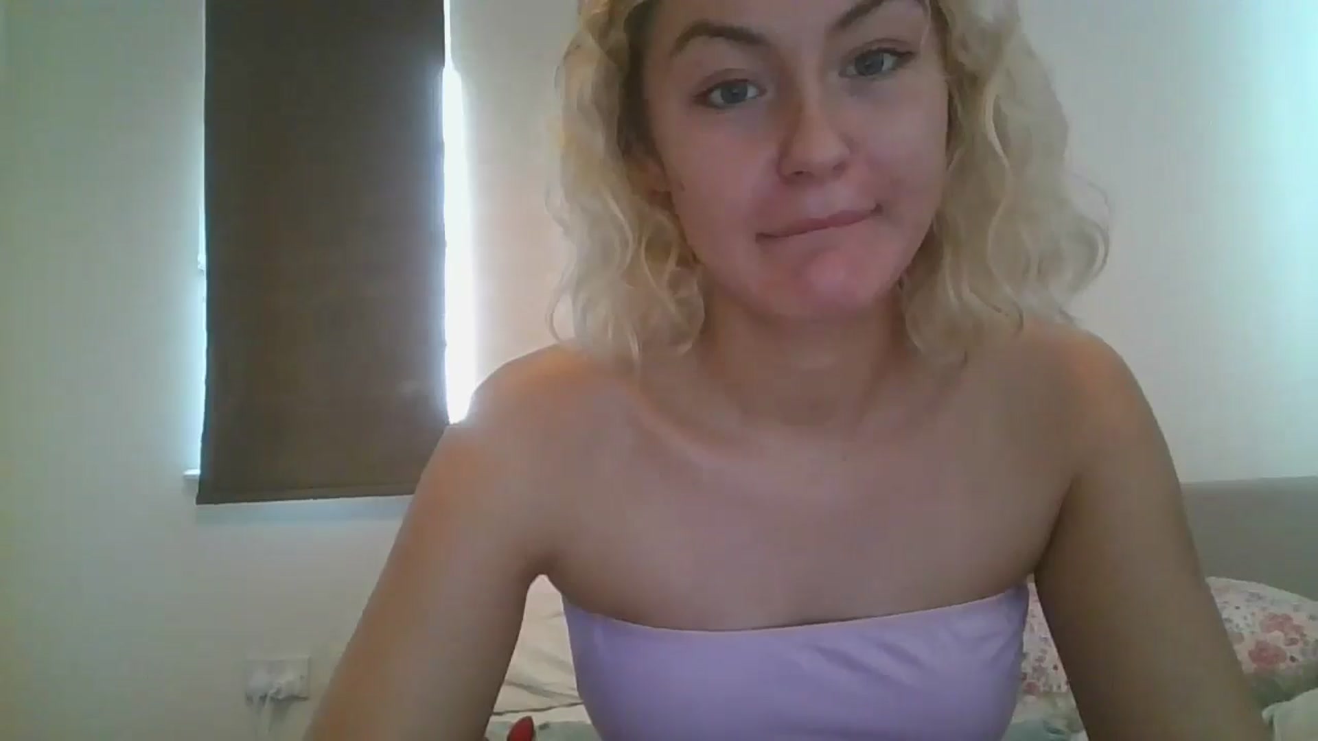 Gallery image thumbnail from misslilly's myfreecams stream on, 08/09/2025, 12:11 image 9 of 20
