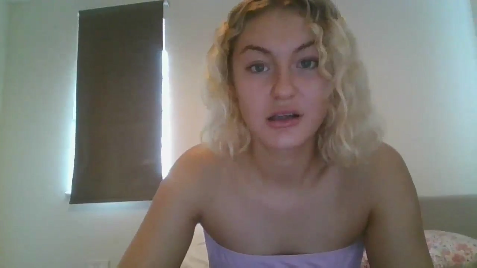 Gallery image thumbnail from misslilly's myfreecams stream on, 08/09/2025, 12:11 image 15 of 20