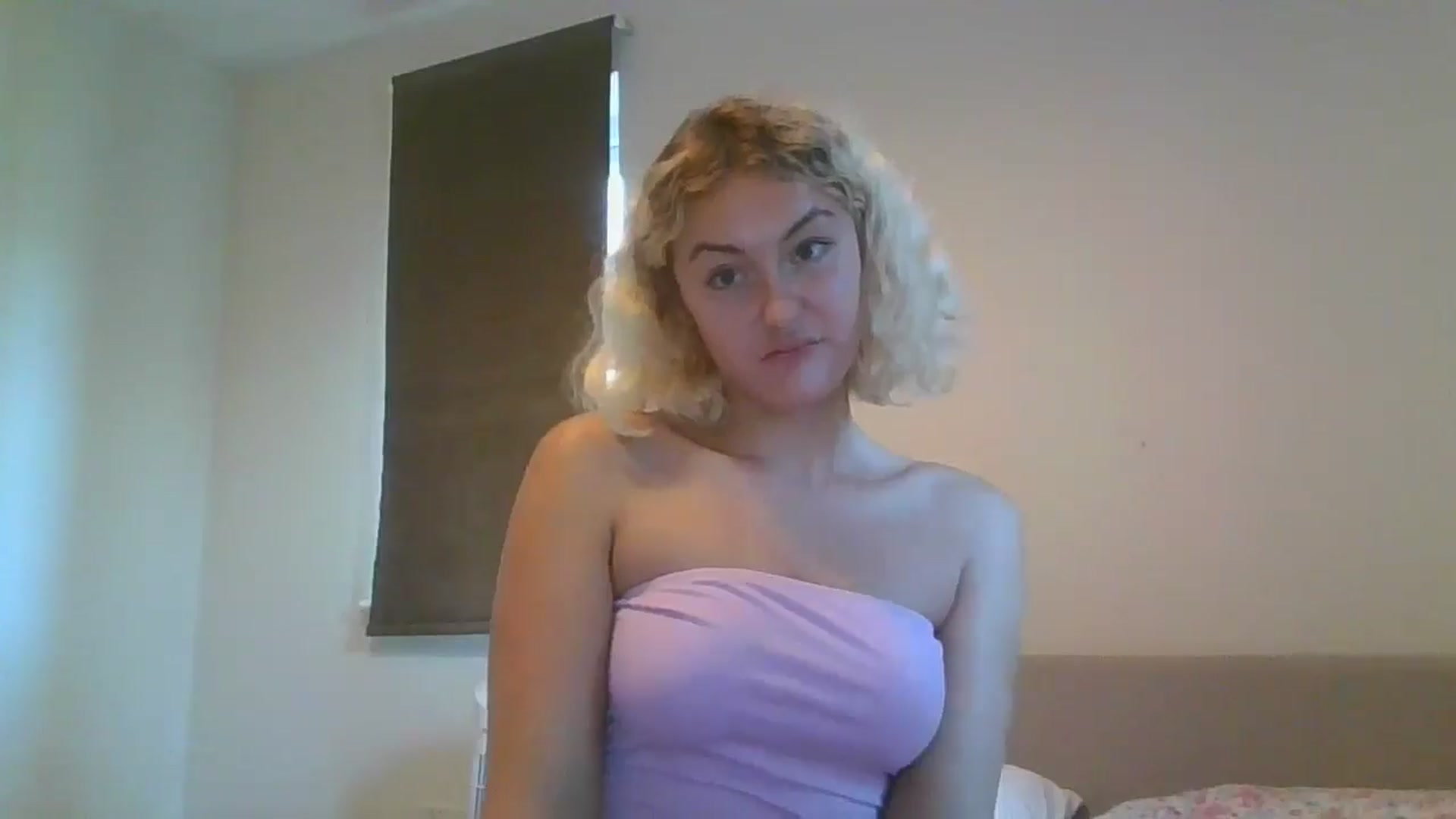 Gallery image thumbnail from misslilly's myfreecams stream on, 08/09/2025, 17:41 image 16 of 20