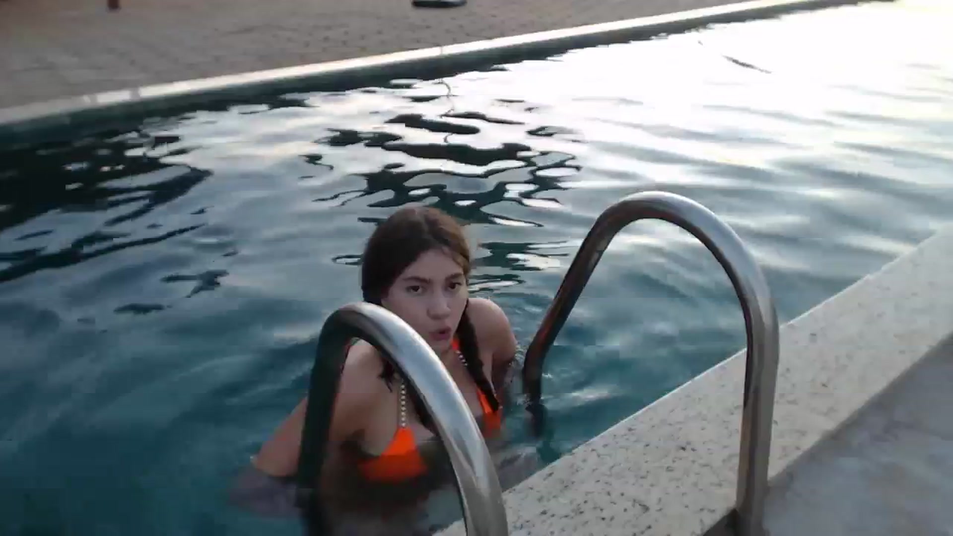 Gallery image thumbnail from misssweetteen's myfreecams stream on, 09/23/2023, 21:40 image 15 of 20