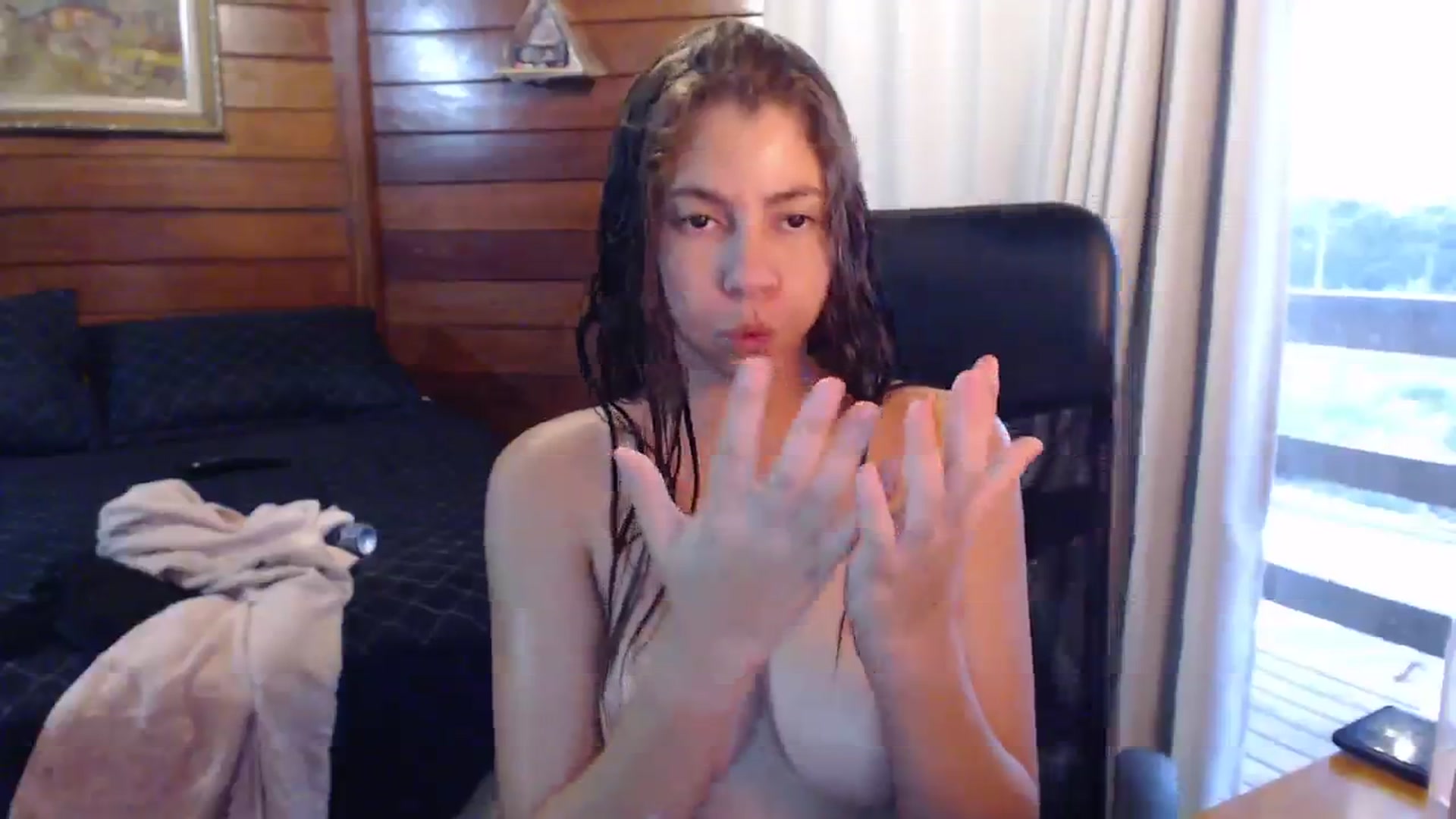 Gallery image thumbnail from misssweetteen's myfreecams stream on, 12/16/2023, 22:26 image 12 of 20